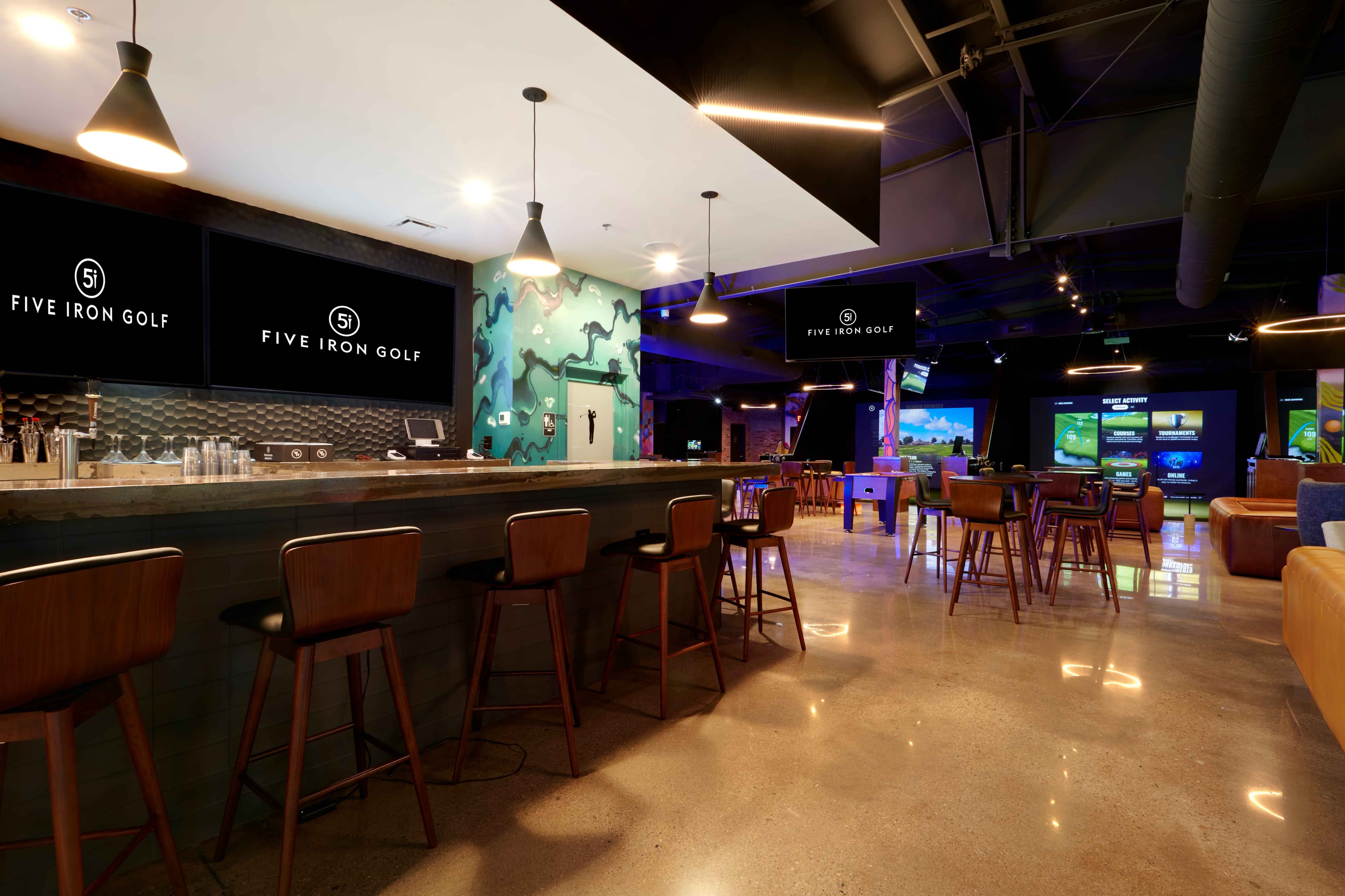 Five Iron Golf - Image 1