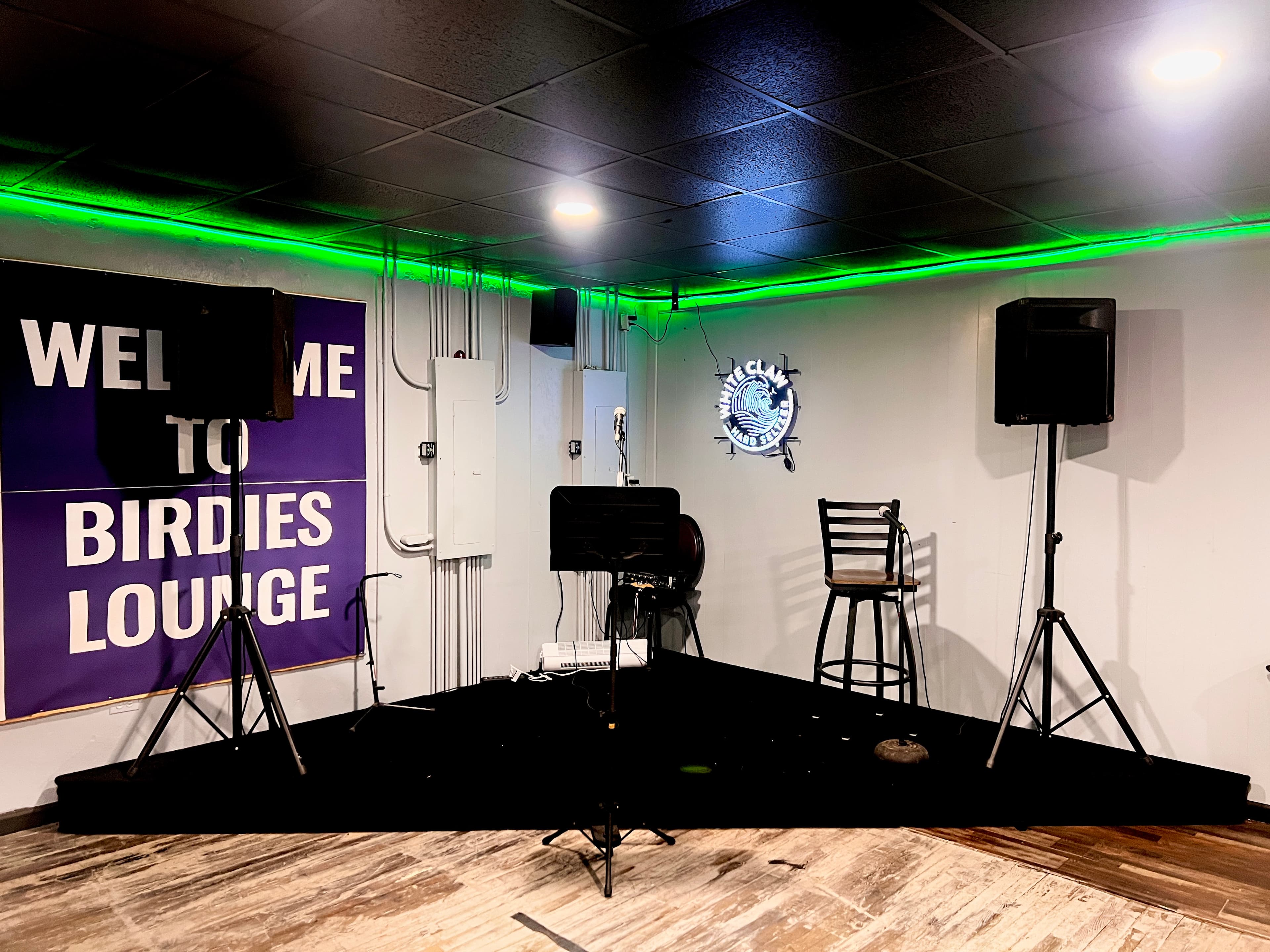 Birdies Lounge - Image 7