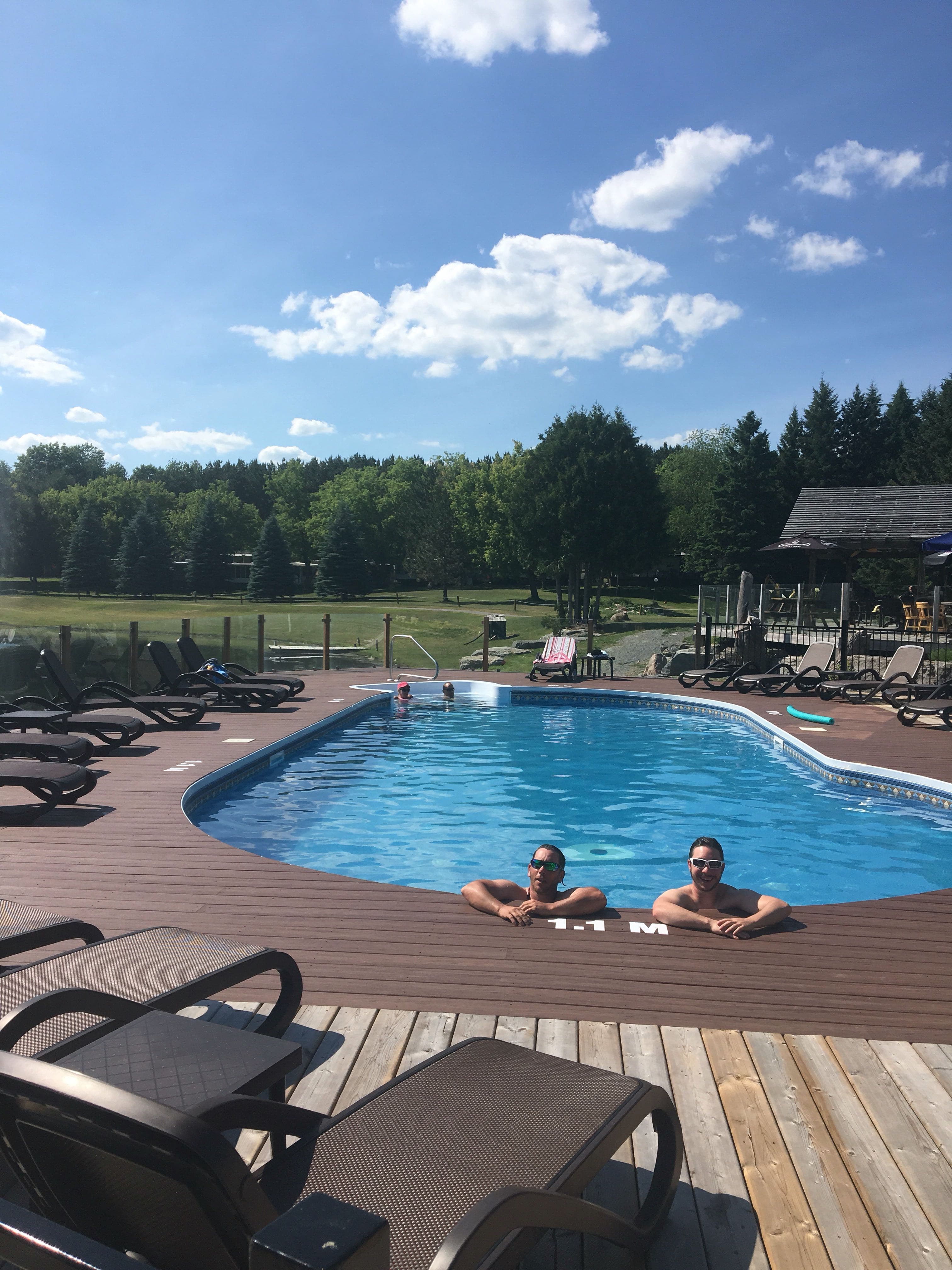 Six Foot Bay Resort and Golf Course - Image 4