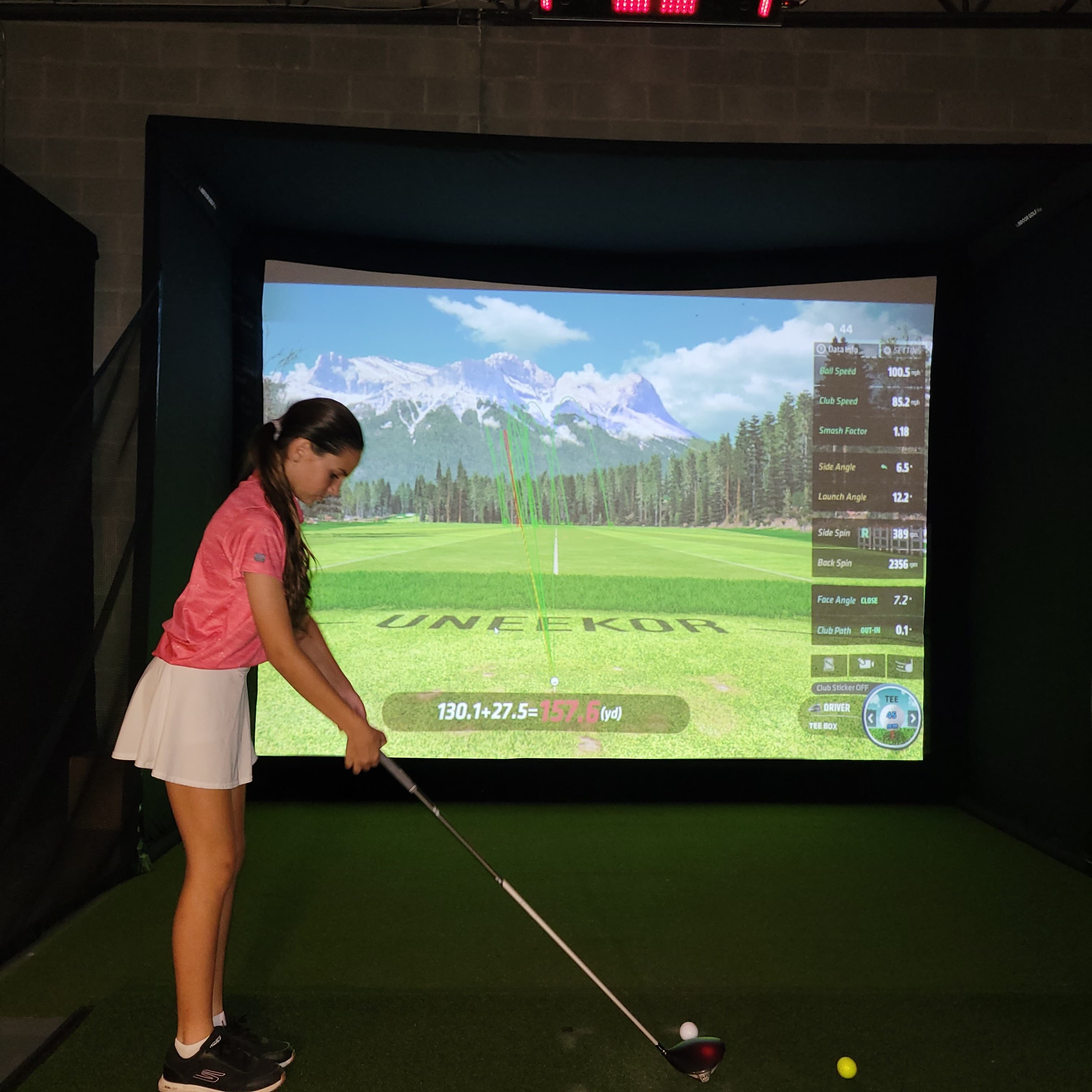 FORE Indoor Golf Club - Image 1