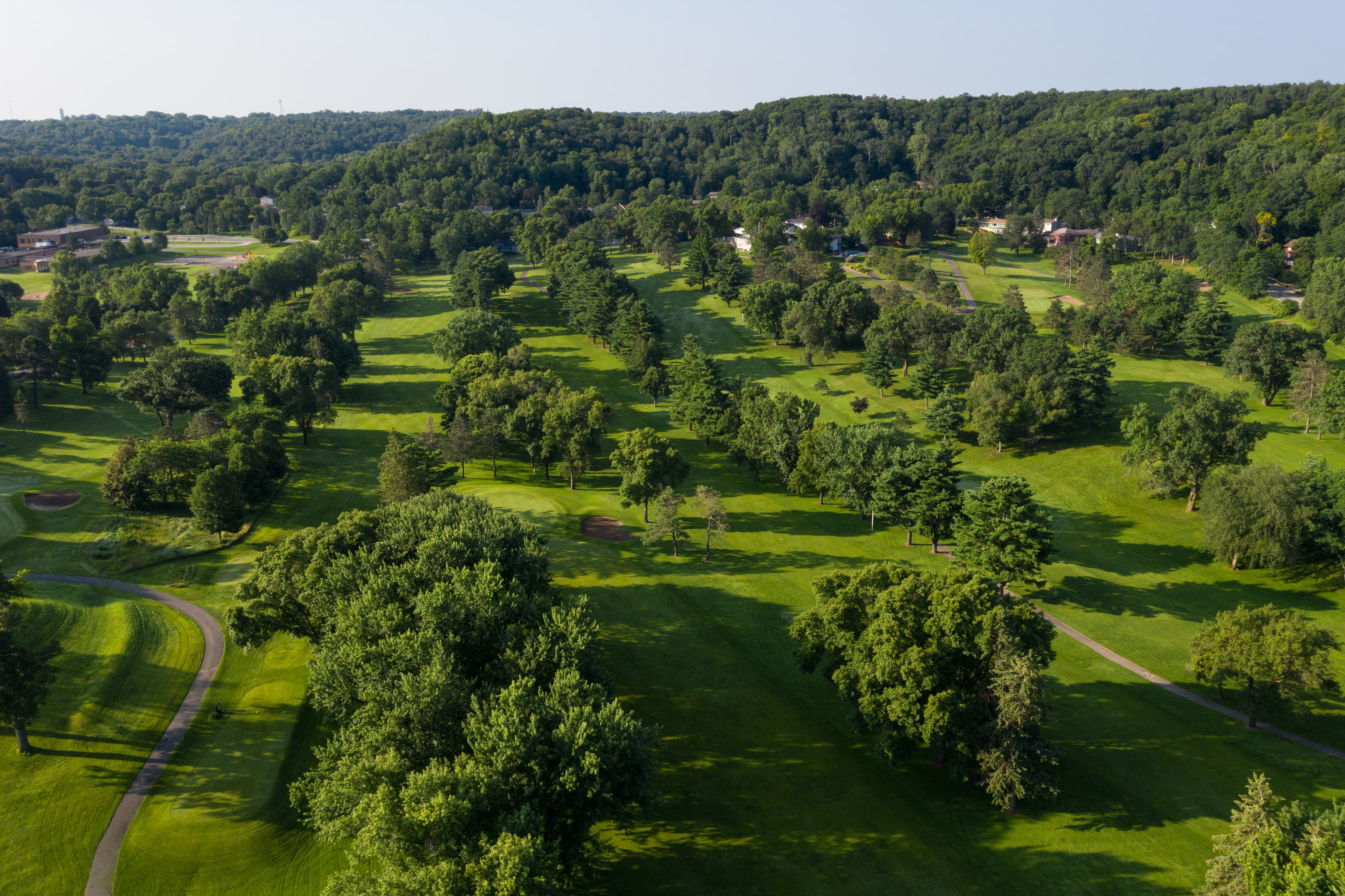 Red Wing Golf Course/Nineteen Bar+Grill/The Skyroom - Image 1