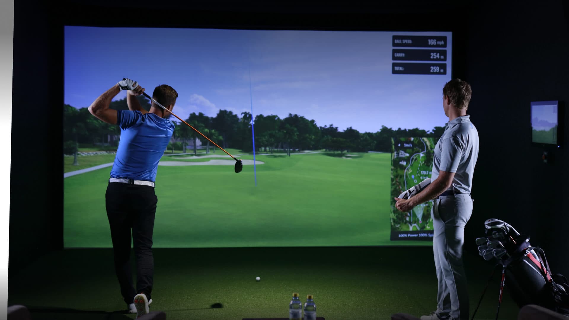 Phoenix Golf Lounge - Image 2