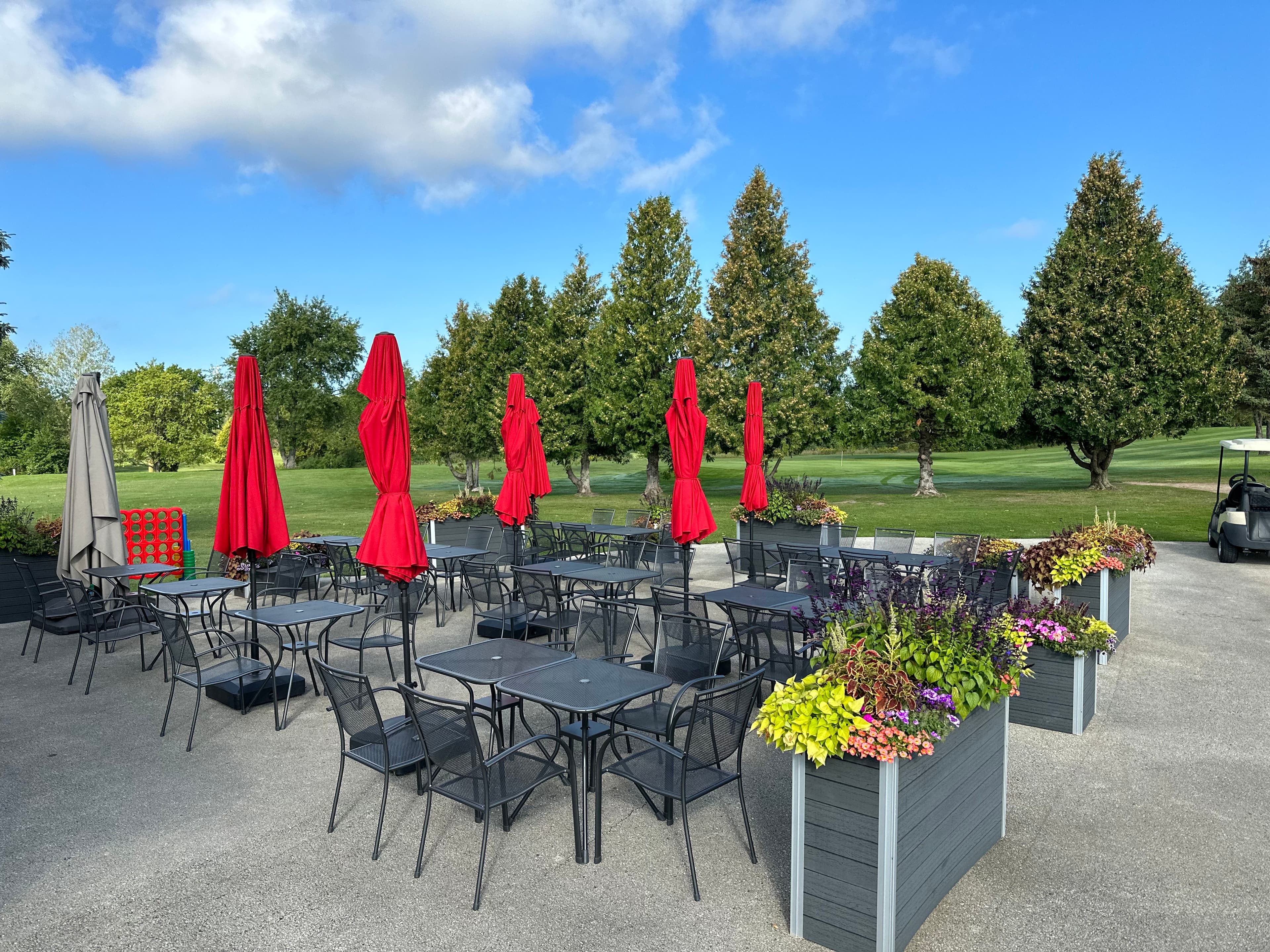 Stone Hedge Golf and Pub - Image 5