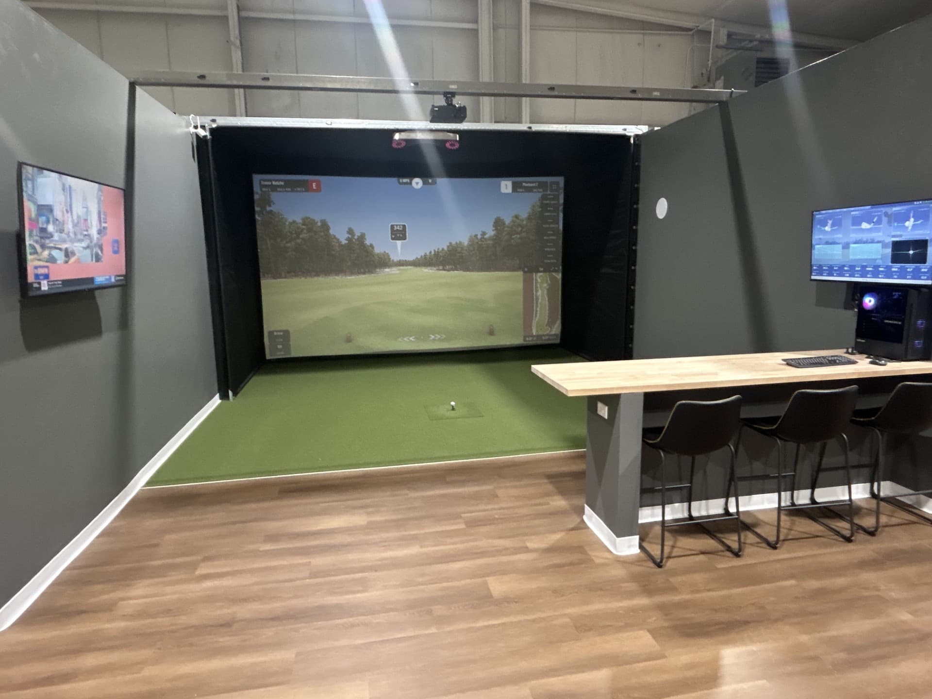 Elevate Indoor Golf - Image 5