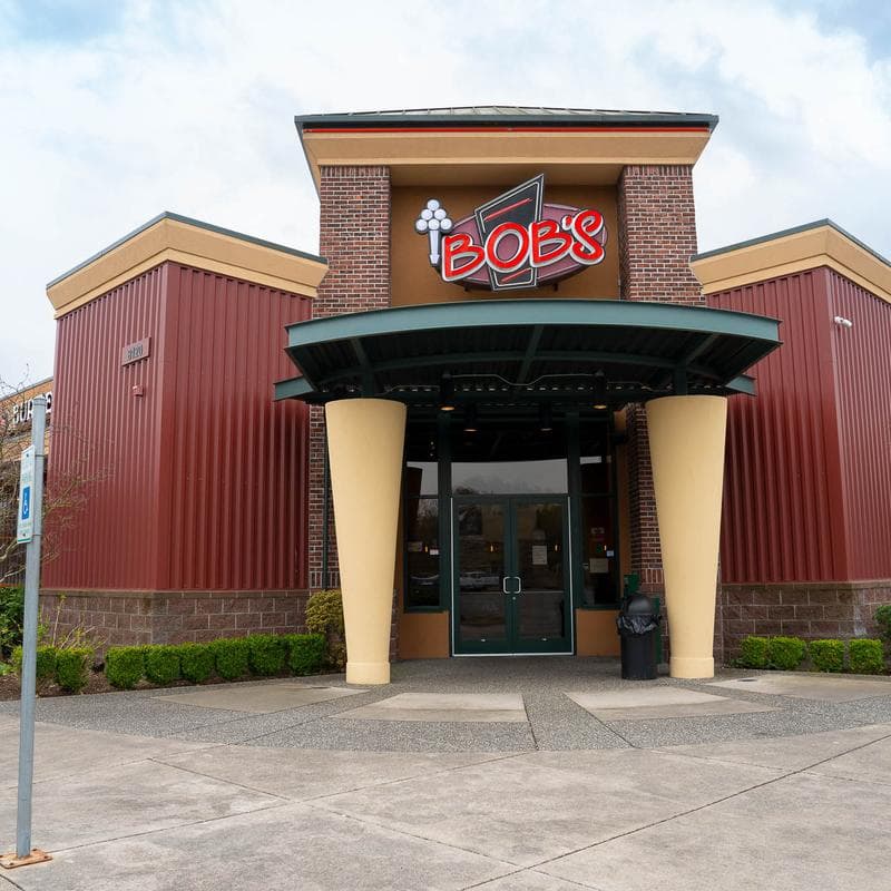 Bob's Burgers & Brew Birch Bay - Image 4