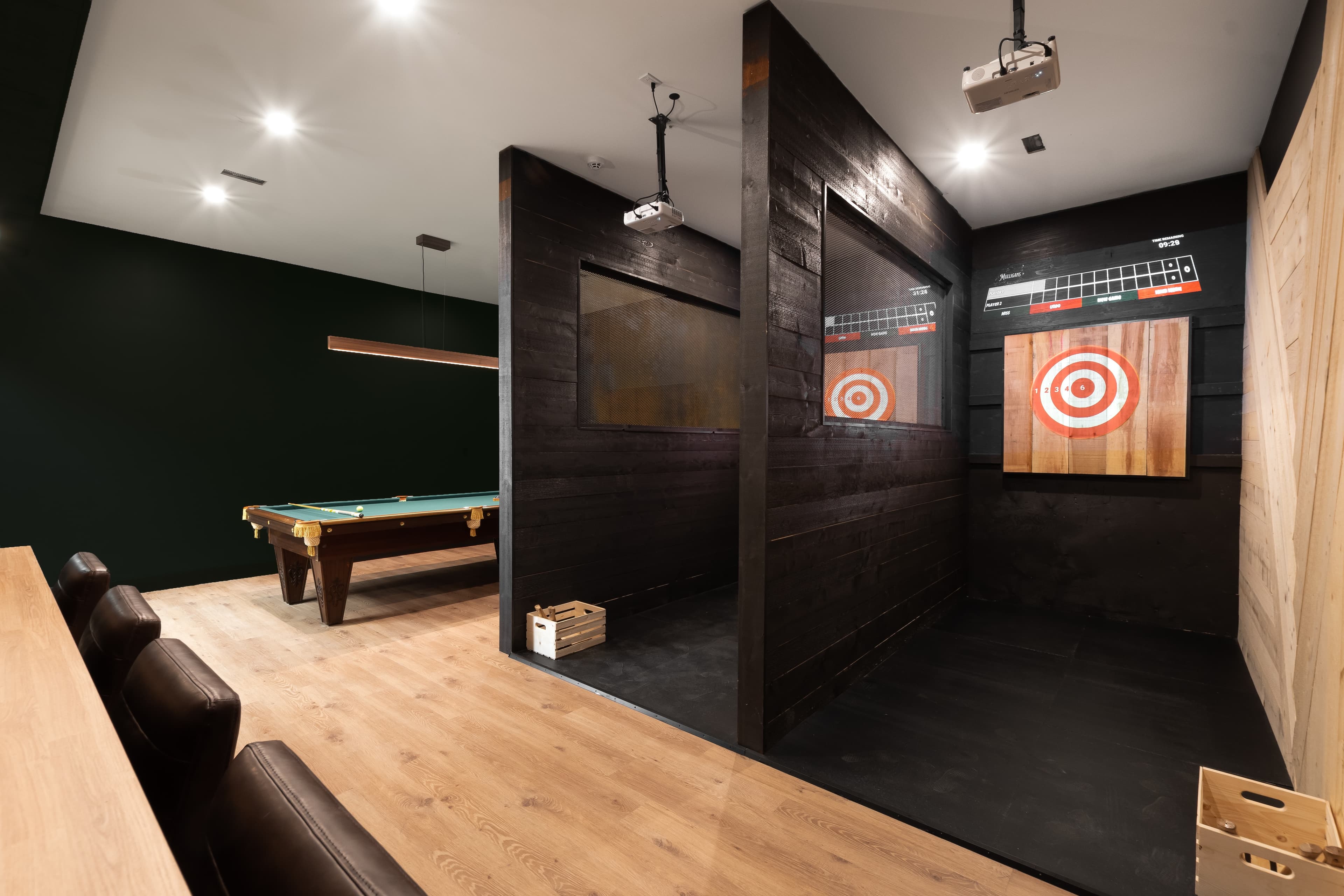 Mulligans Golf Lounge - Image 5