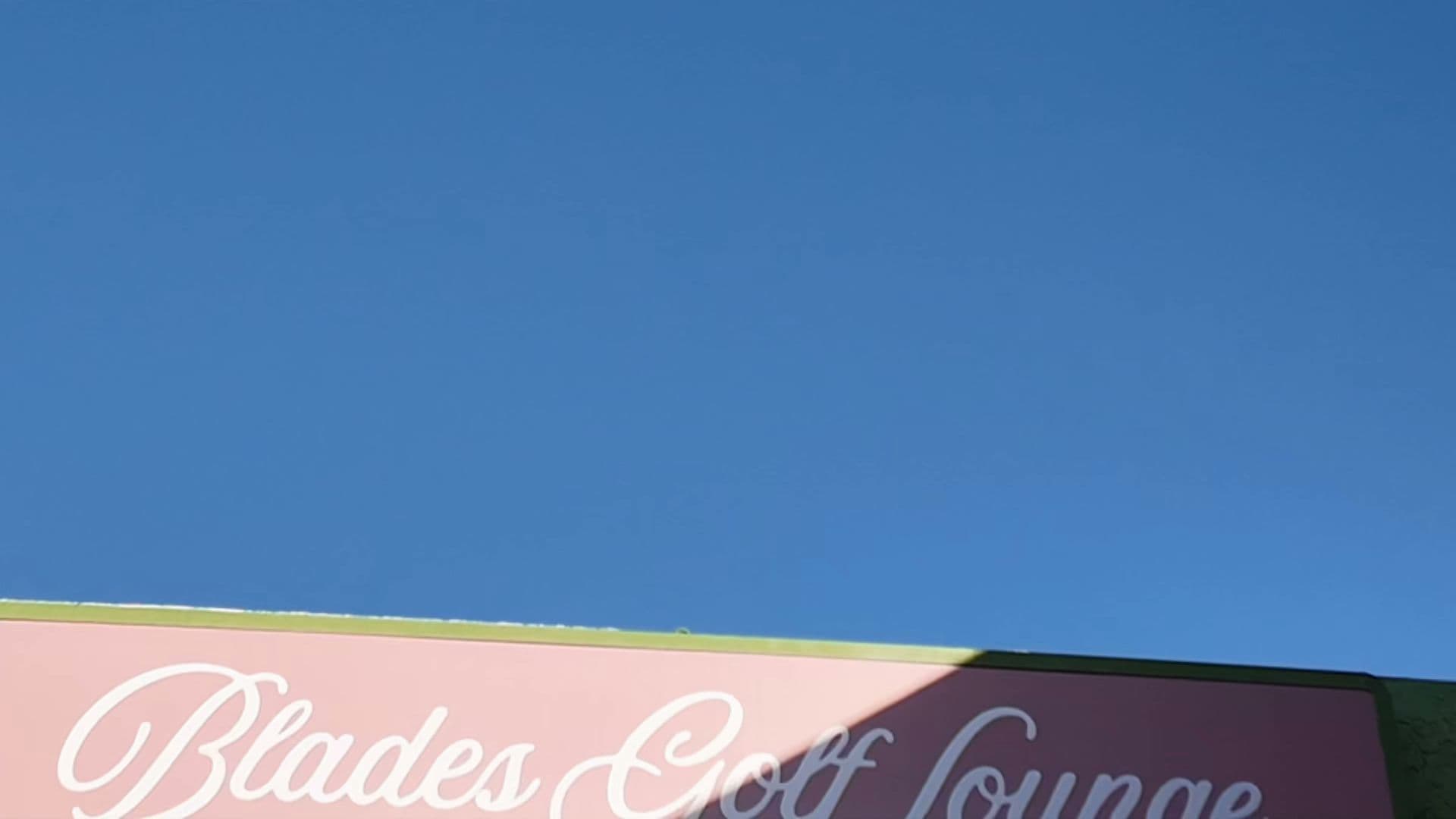 Blades Golf Lounge - Image 5