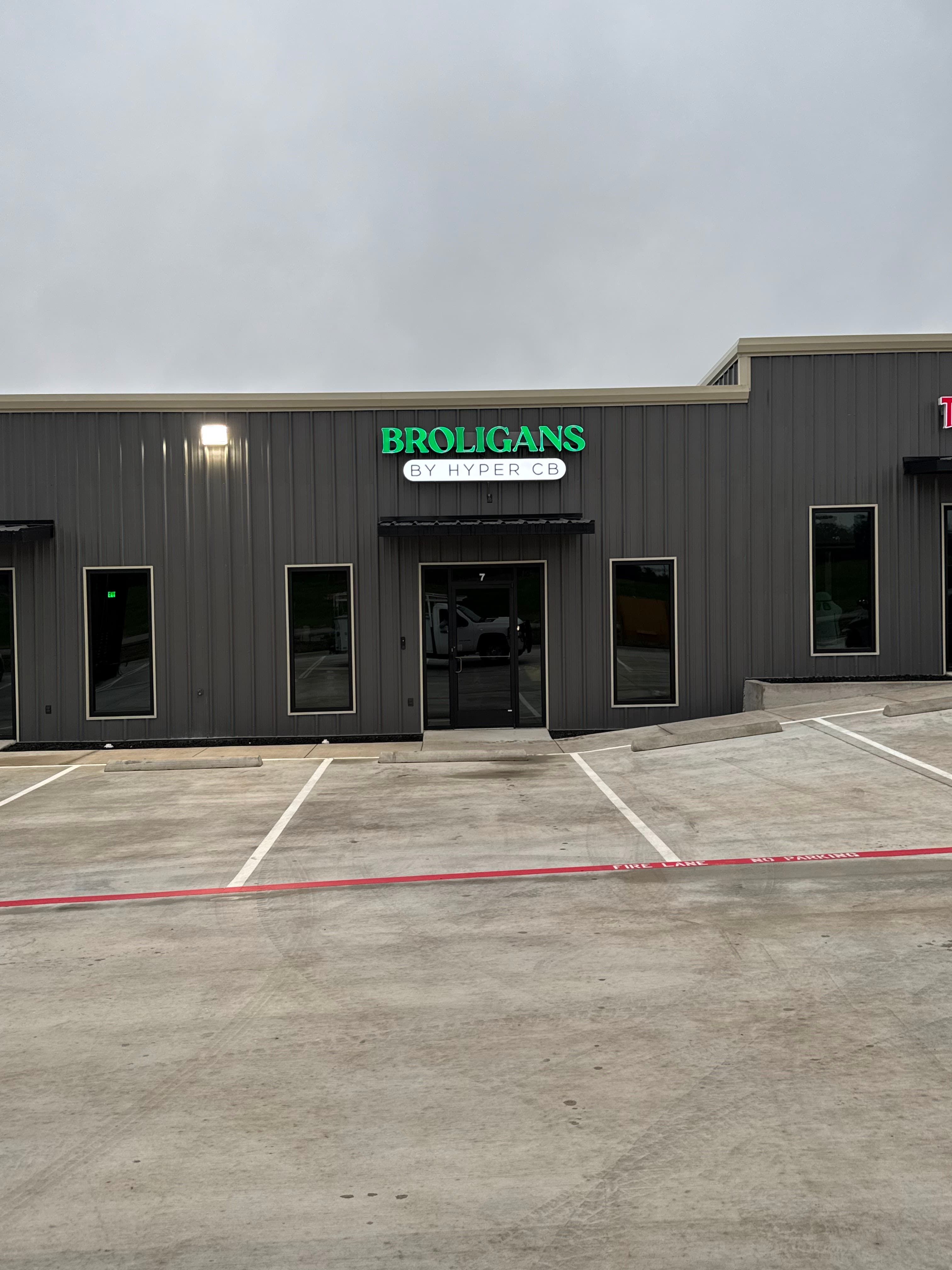 Broligans Golf - Image 1