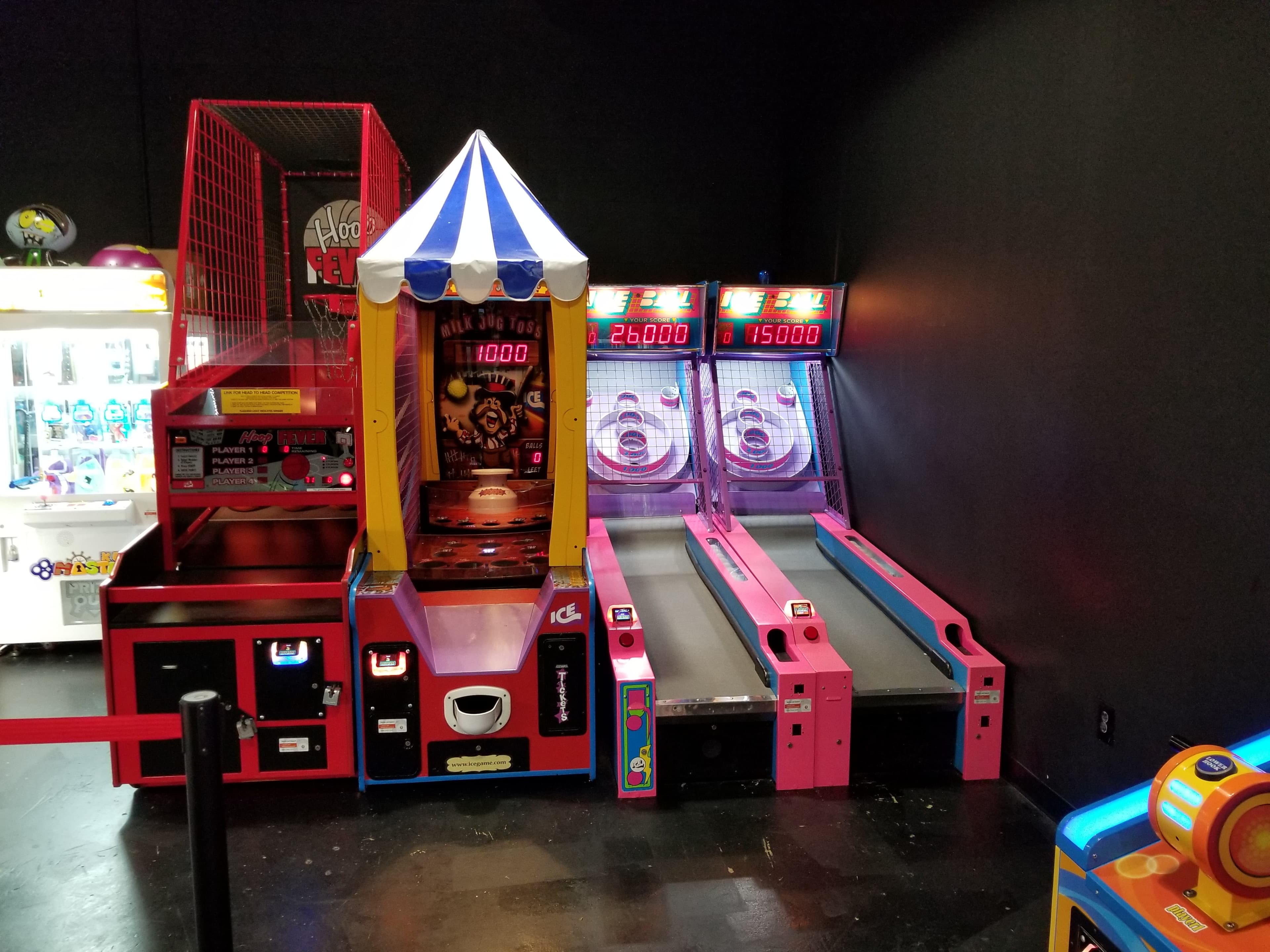 Jurassic Golf and Arcade - Image 6