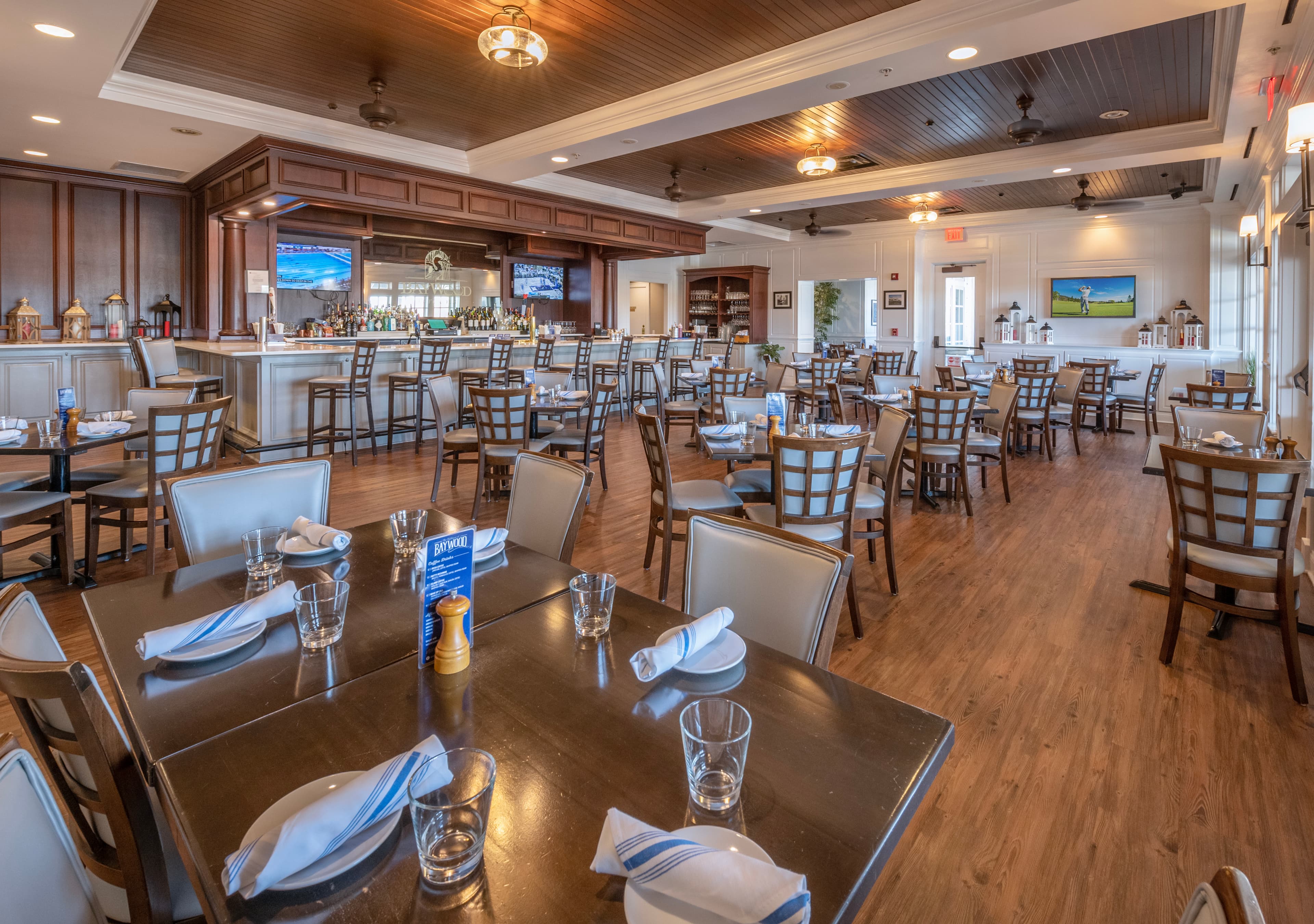 Baywood Clubhouse Restaurant - Image 6