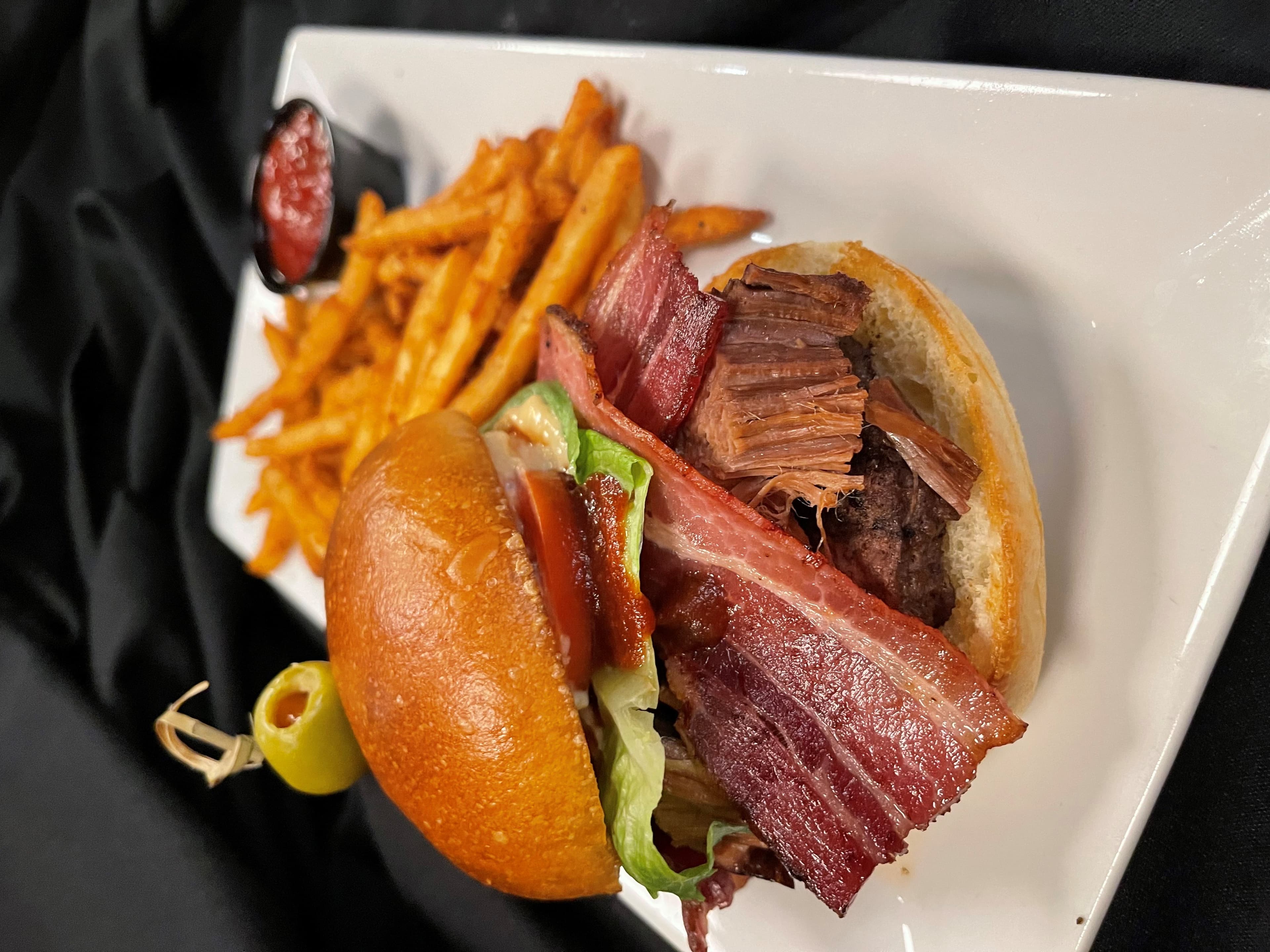 Waters Edge Golf Course - Image 9