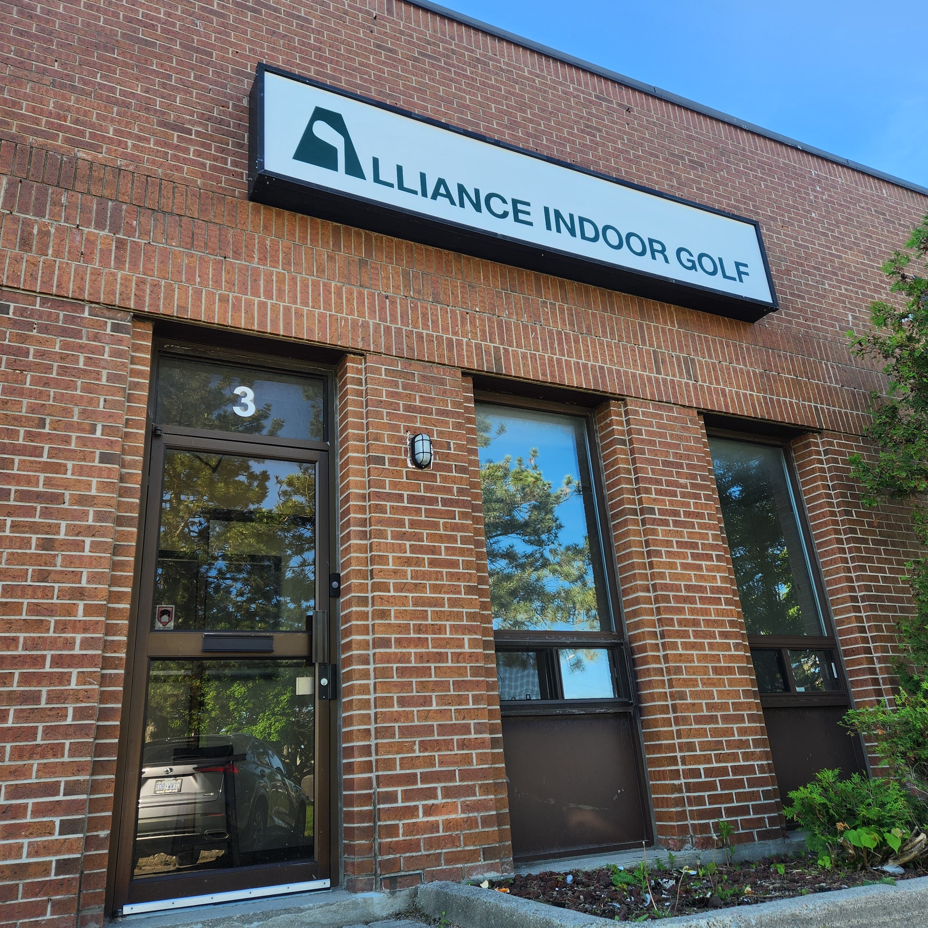 Alliance Indoor Golf - Image 4