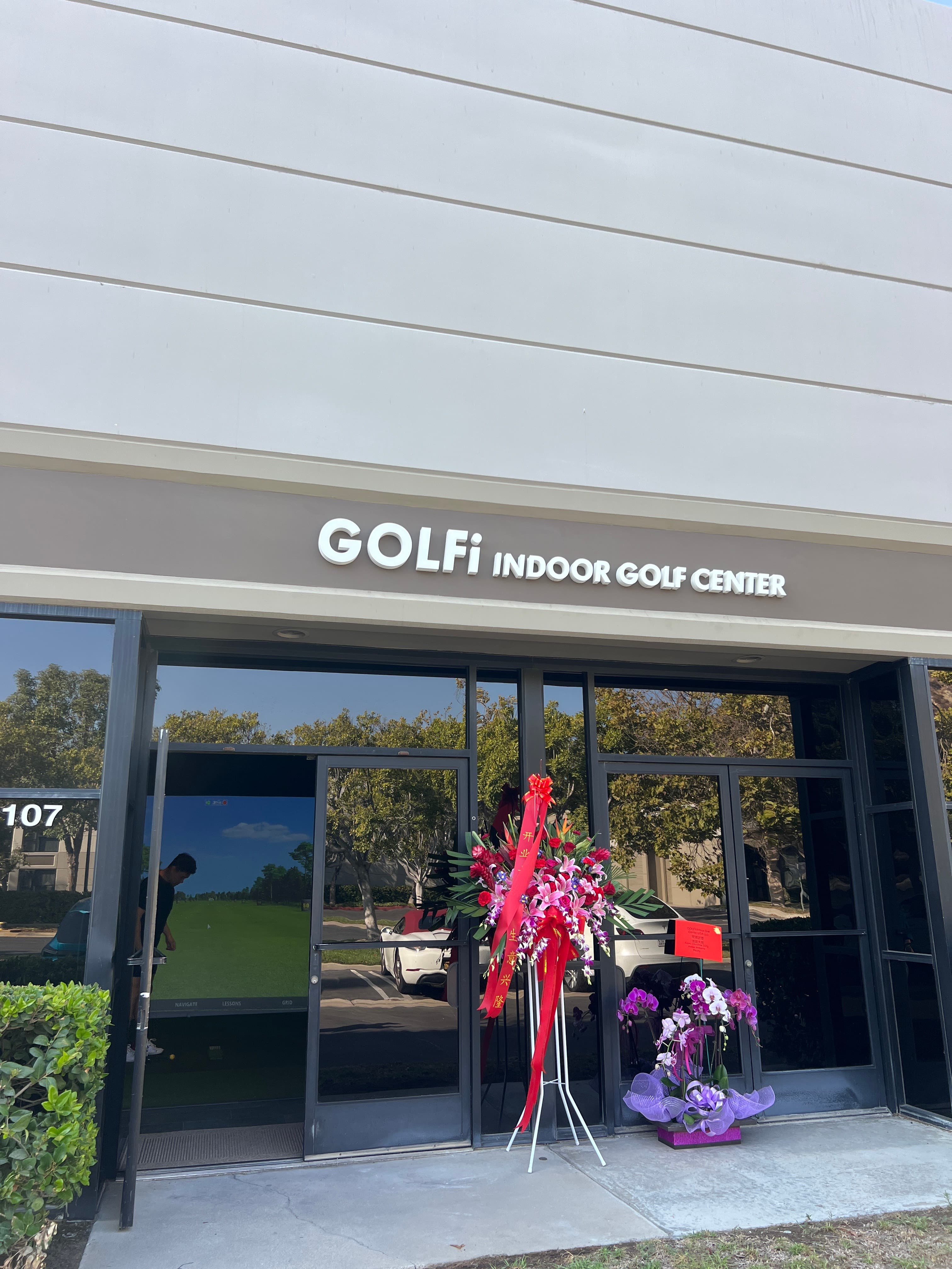 GOLFi Indoor Golf Center - Image 3