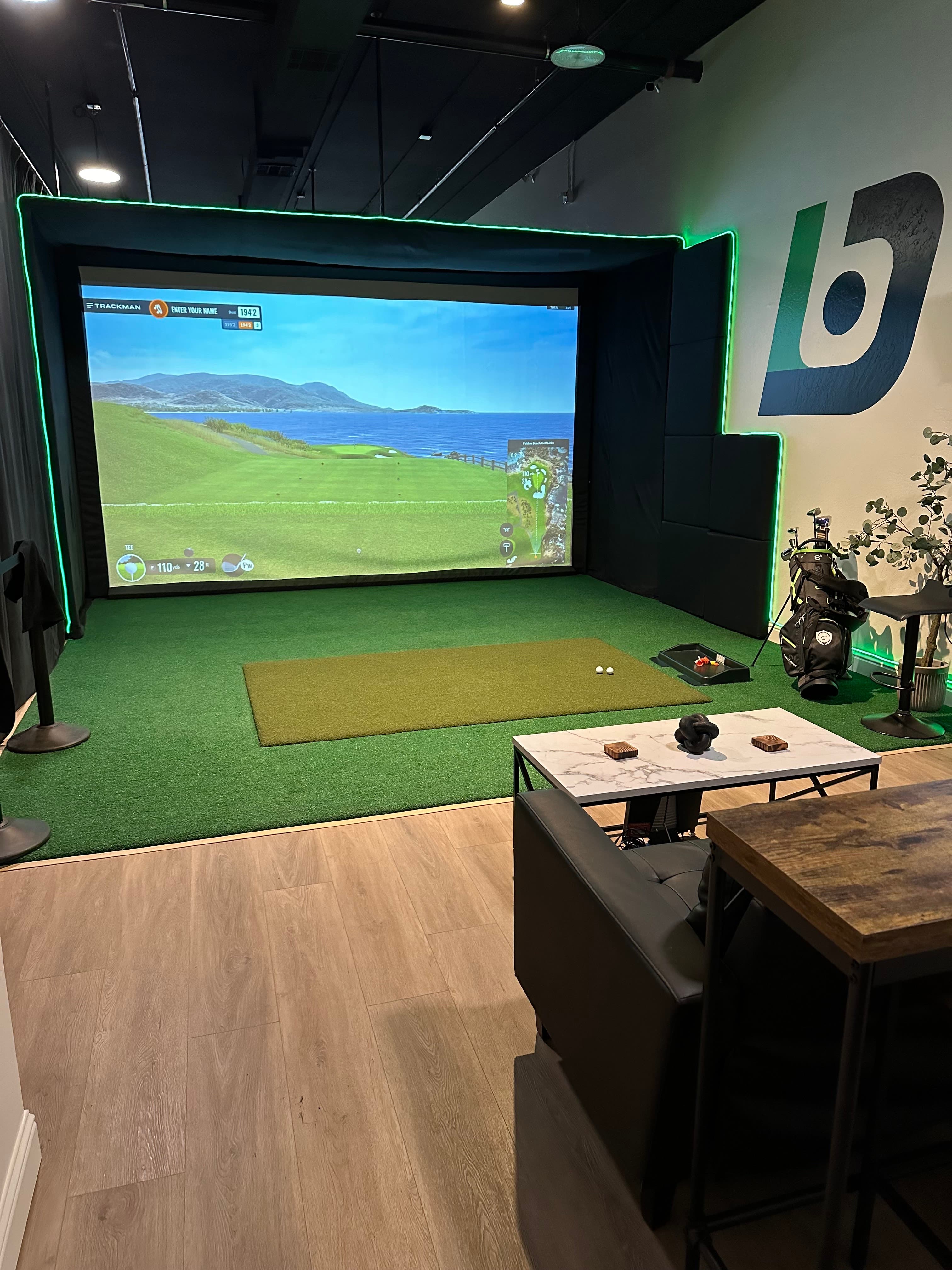 Dryvebox Visalia Tulare - Golf Lounge and Mobile Golf Simulator - Image 3