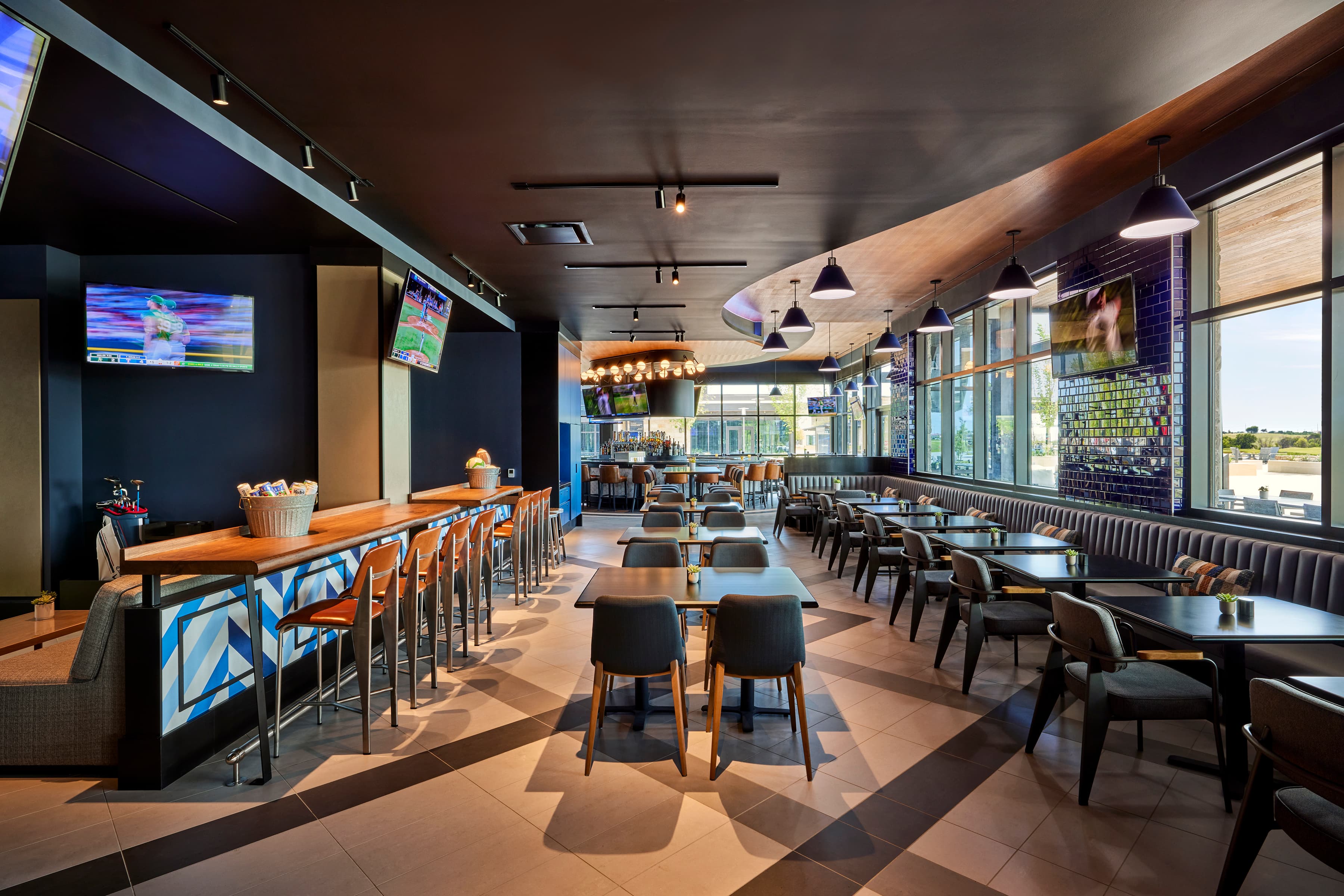 Lounge by Topgolf - Image 5