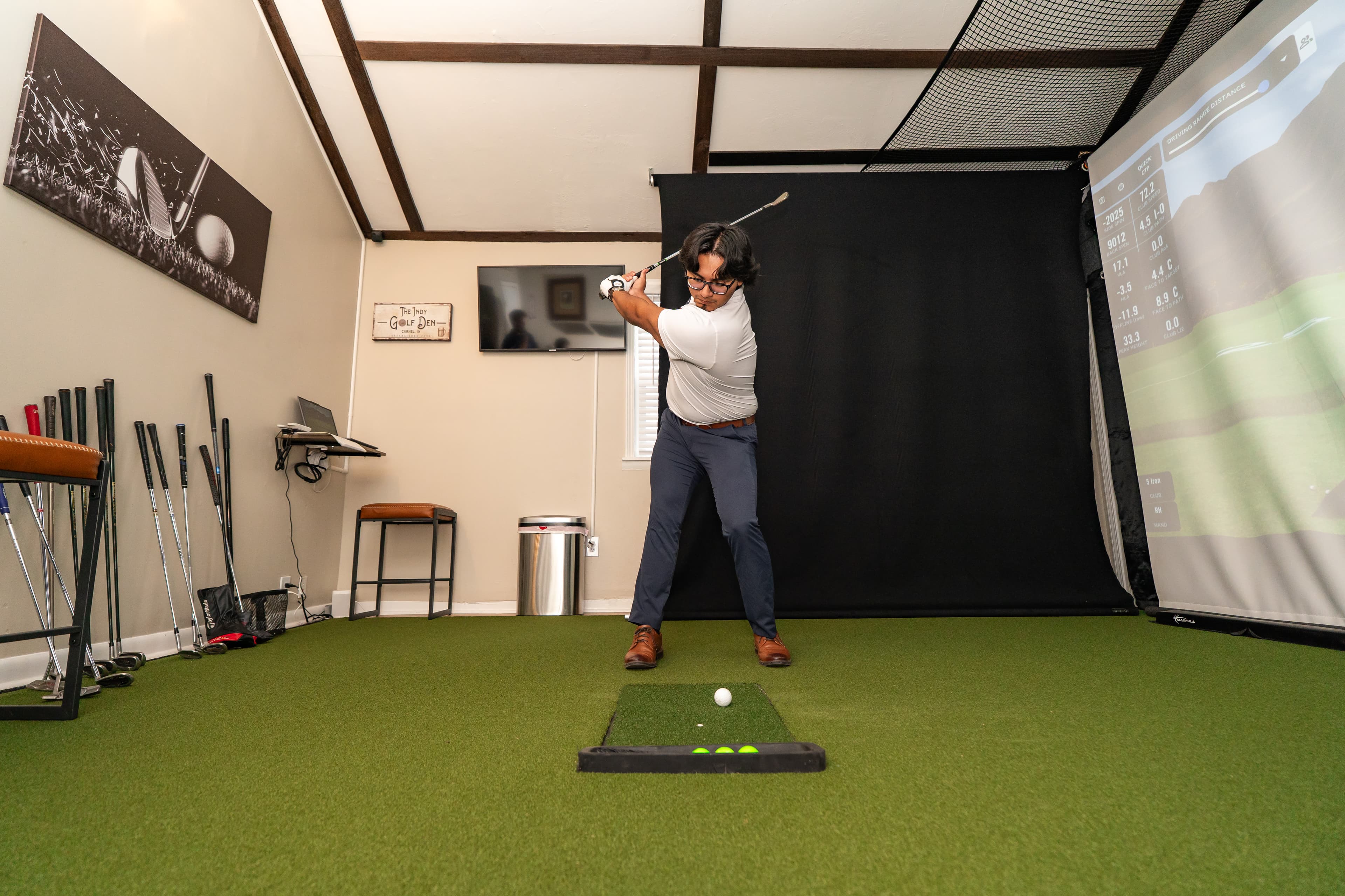 Indy Golf Den - Image 9