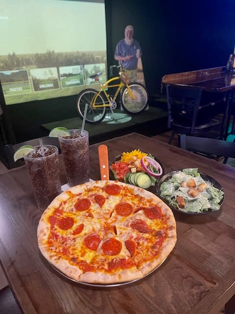 The Cut Golf & Grill - Image 1