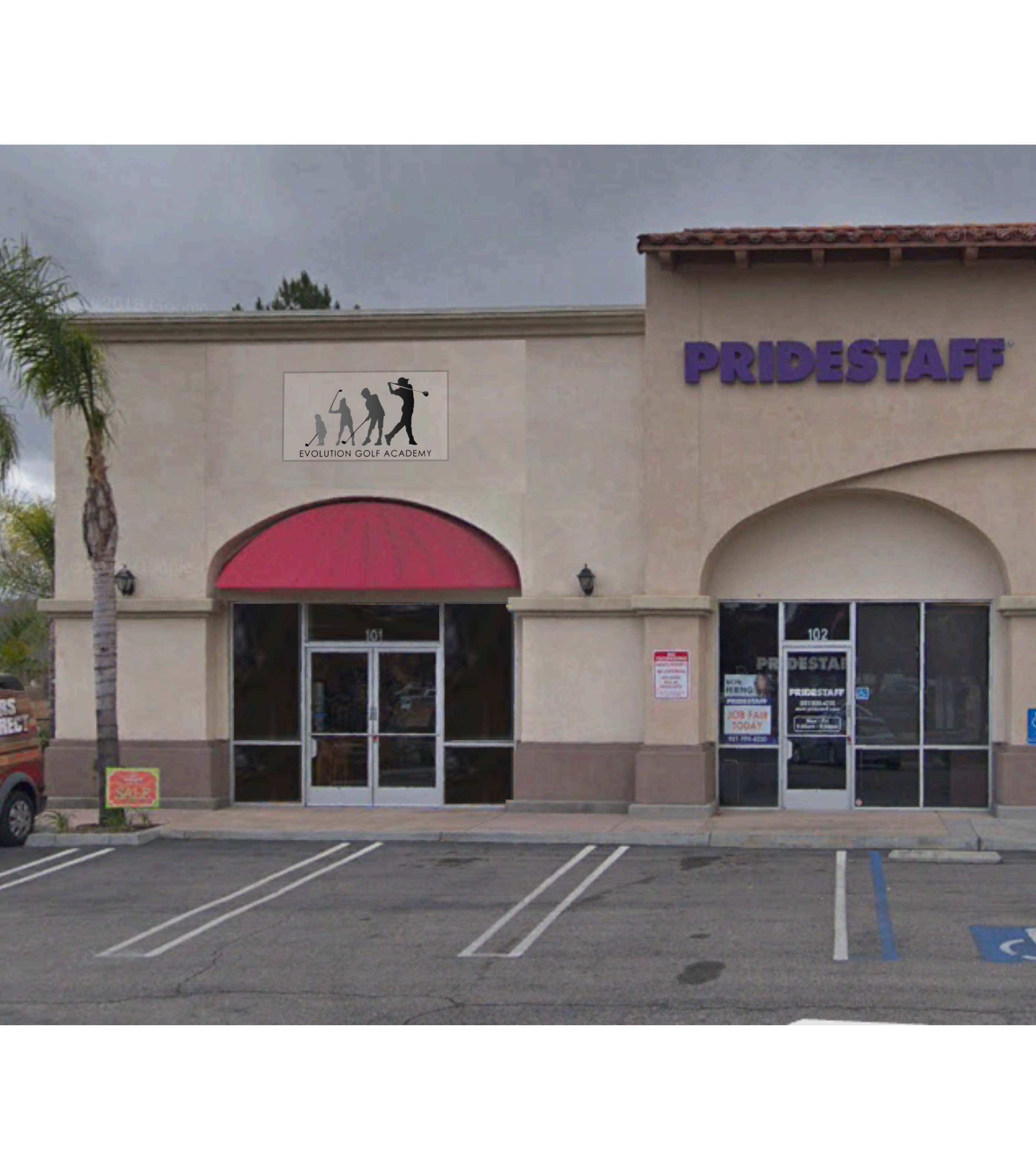 EVOLUTION GOLF ACADEMY - Image 4