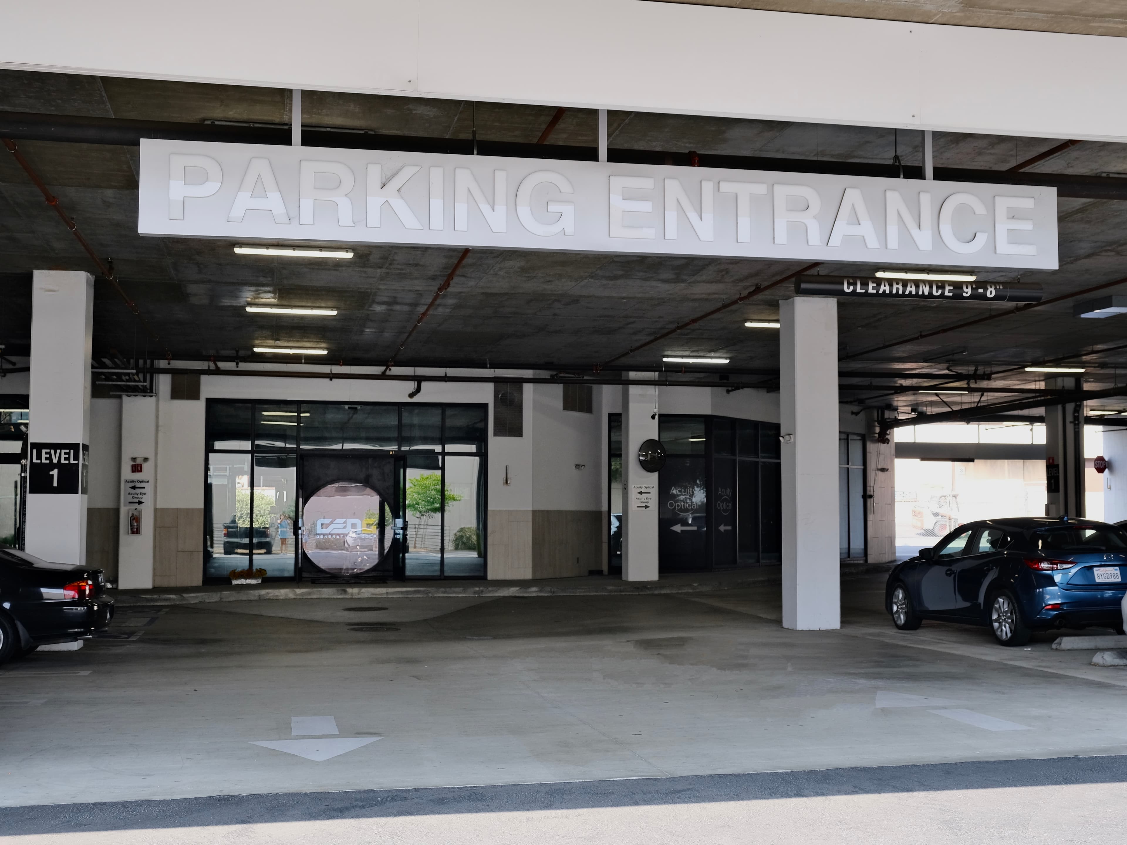 Generation Golf Lounge & Bar - Image 9