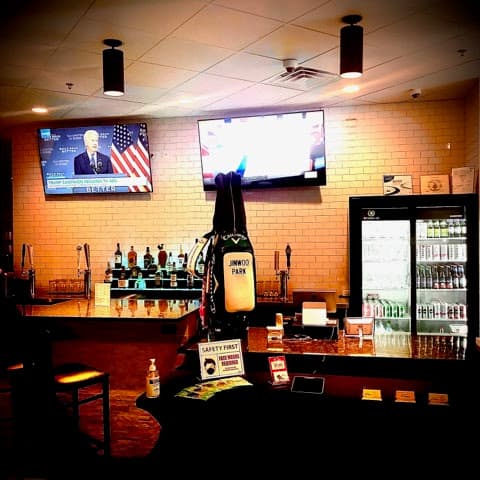 X-Golf Glenview - Image 10