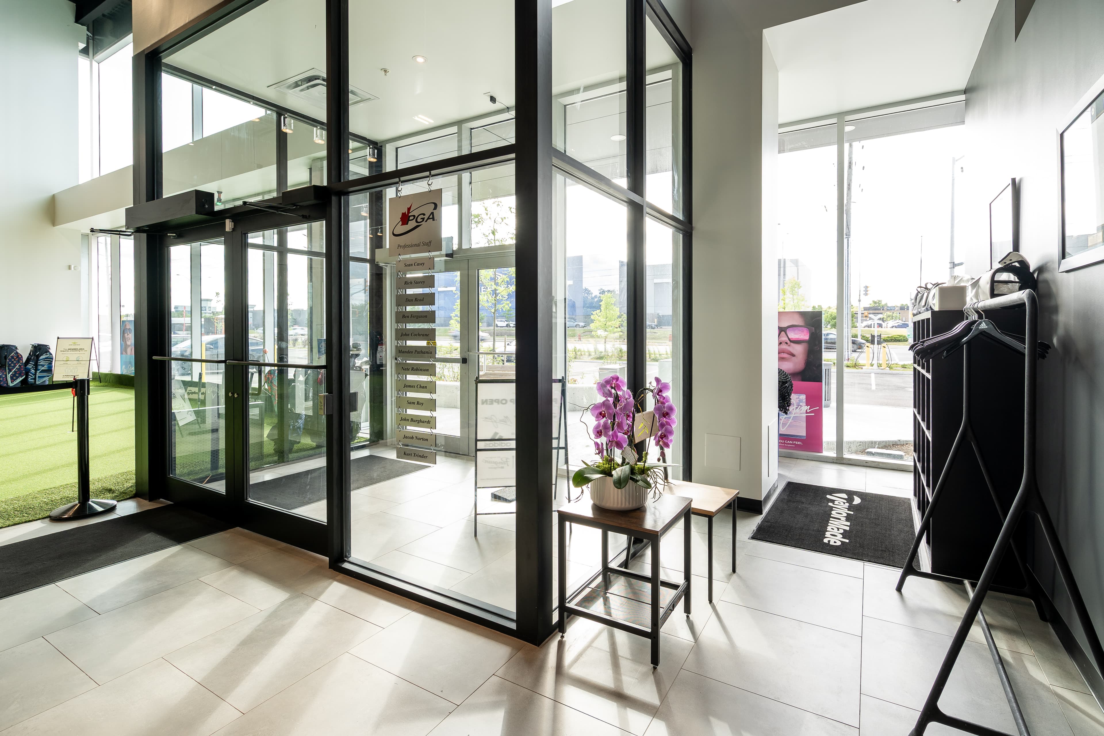 Burloak Indoor Golf - Image 3