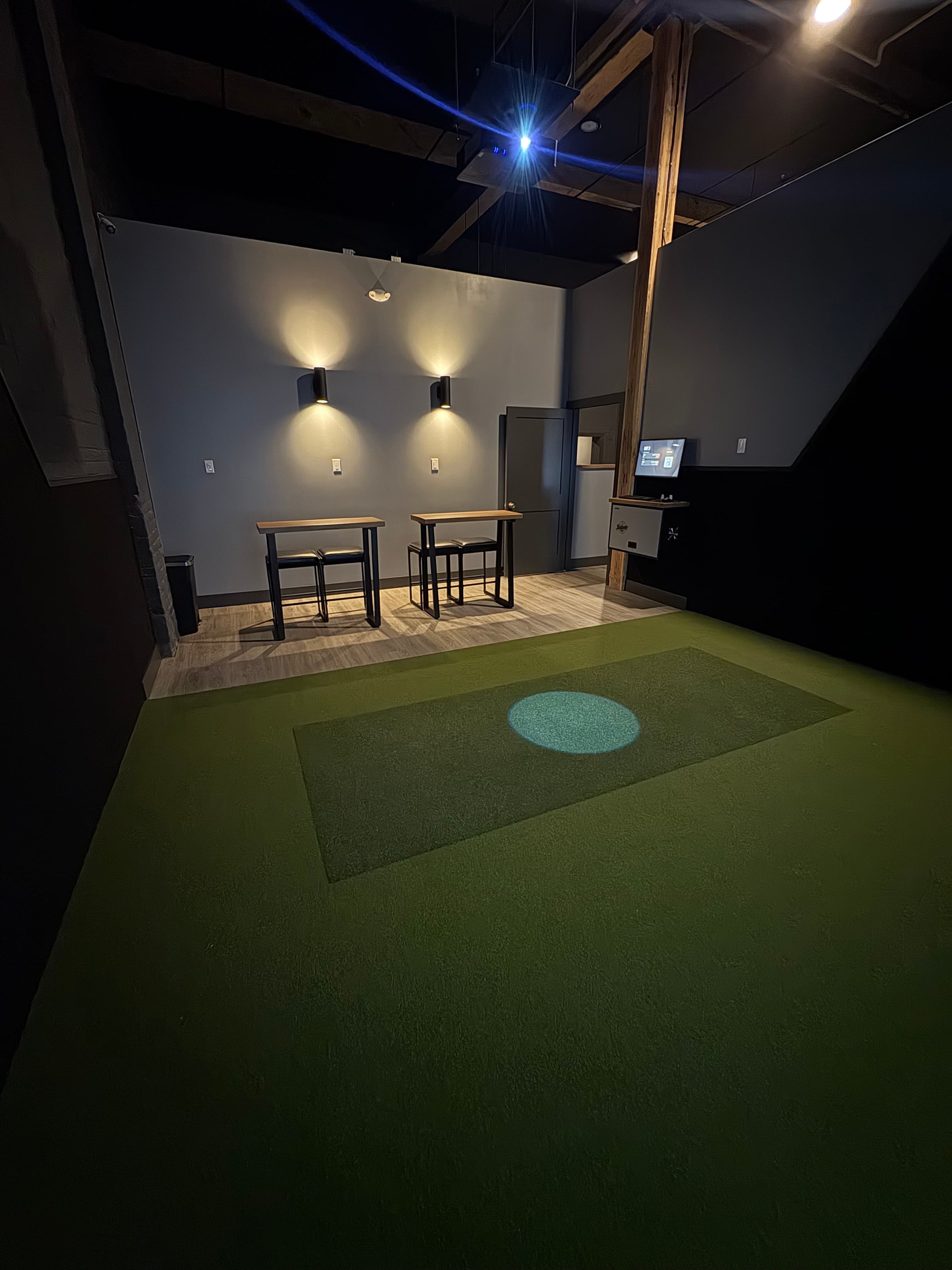 Hamilton Indoor Golf Sims - Image 6