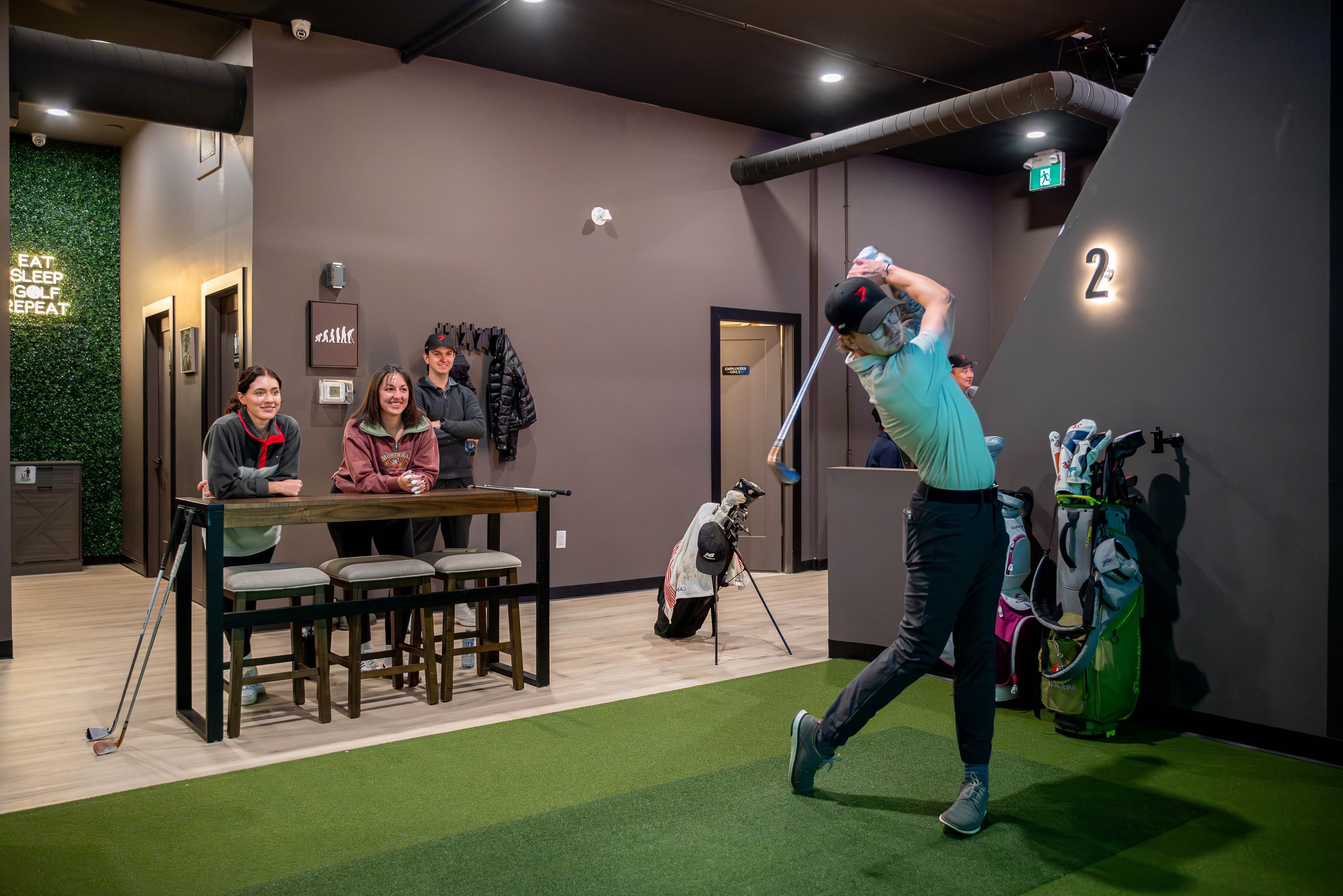 7 IRON Golf Simulator 24/7 - Image 2