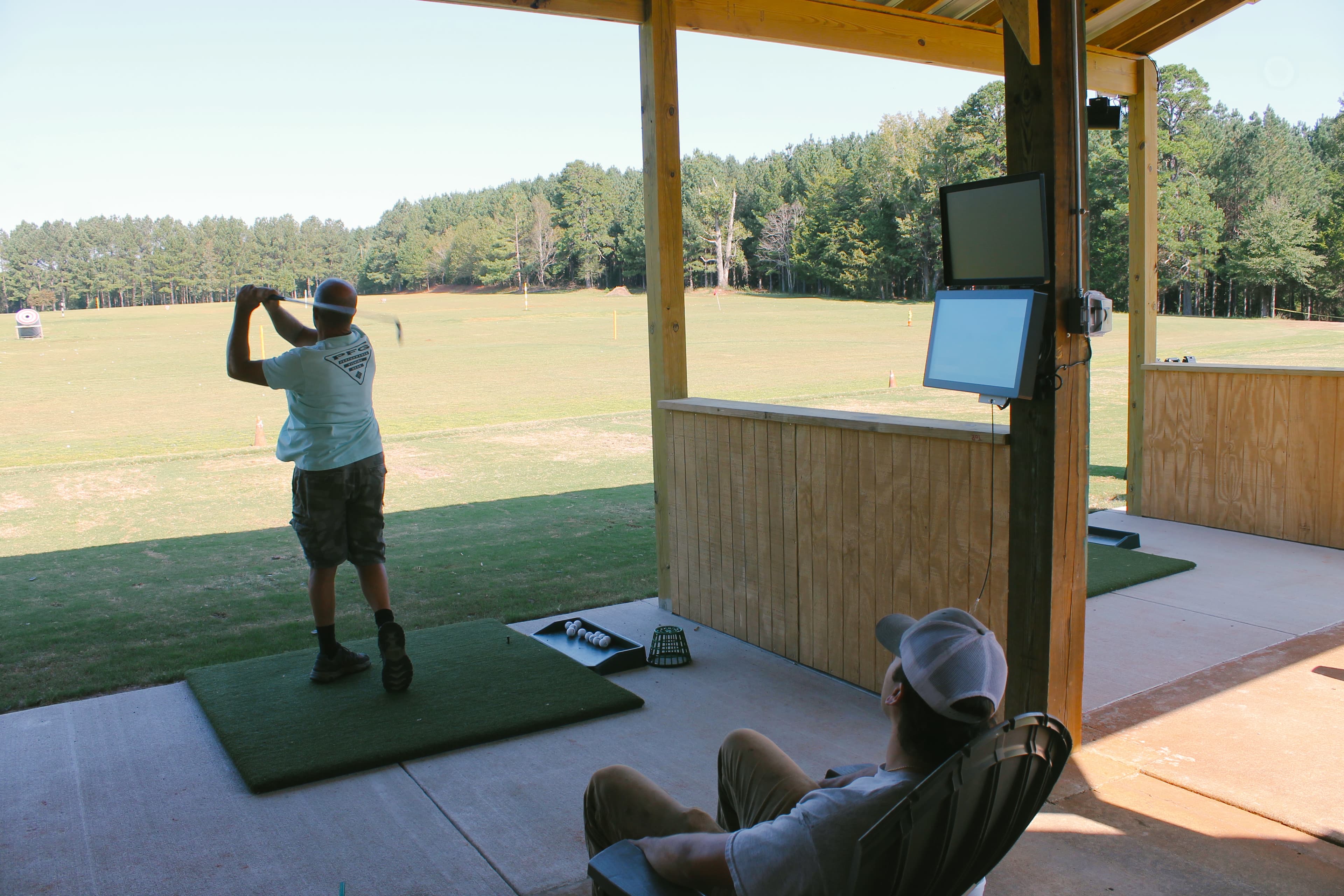 Mountain View Driving Range - Image 3