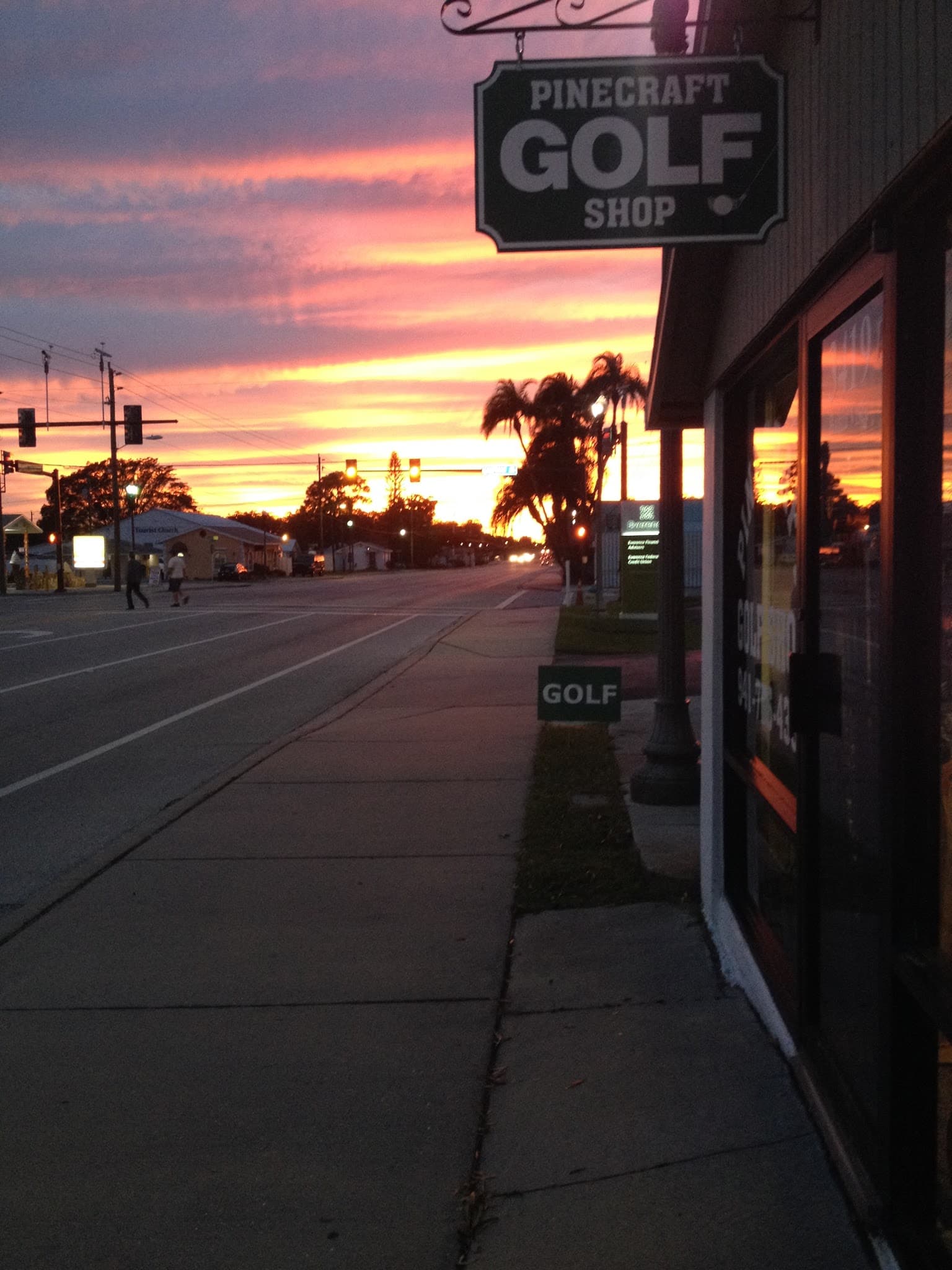 Pinecraft Golf Shop - Image 2