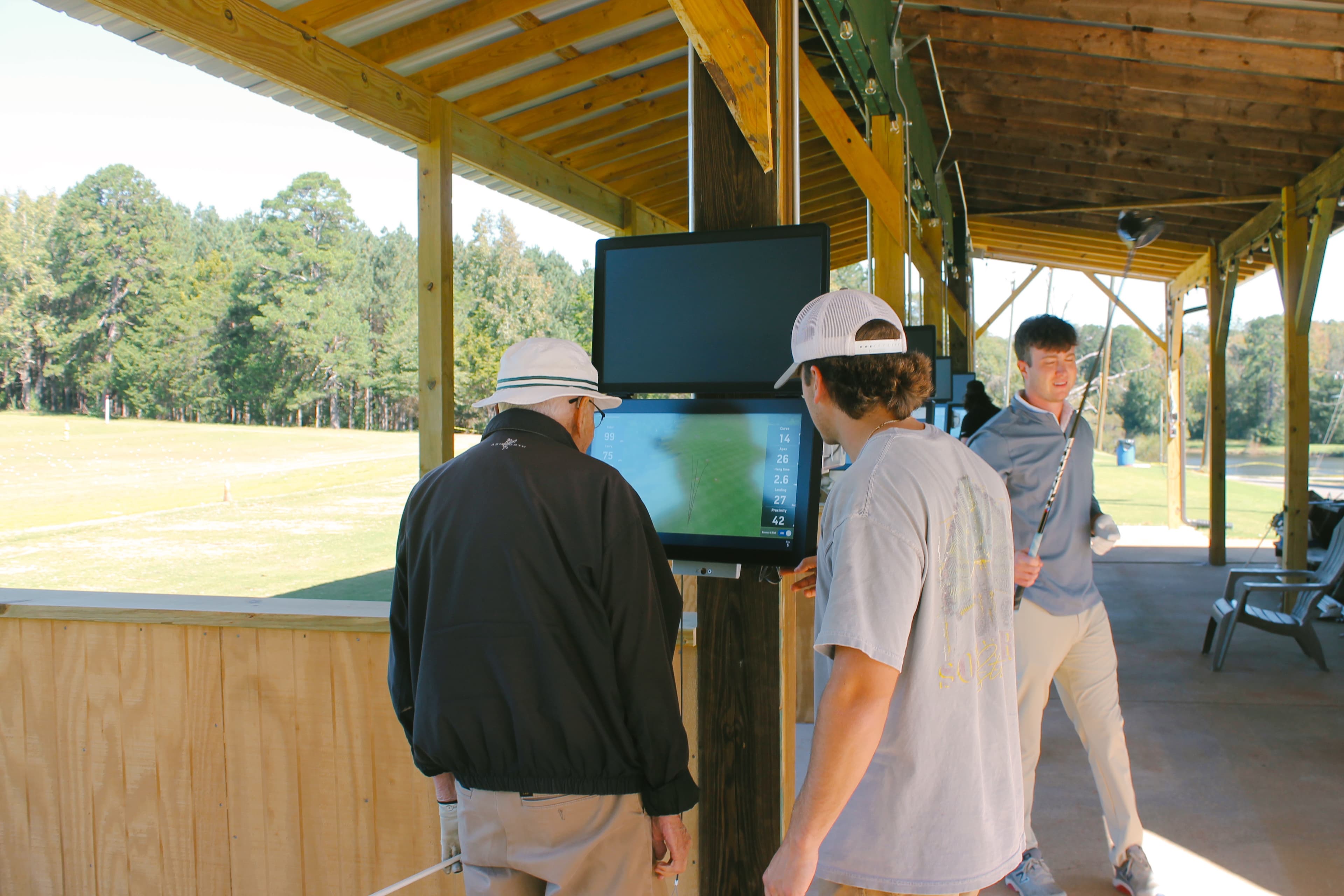Mountain View Driving Range - Image 1