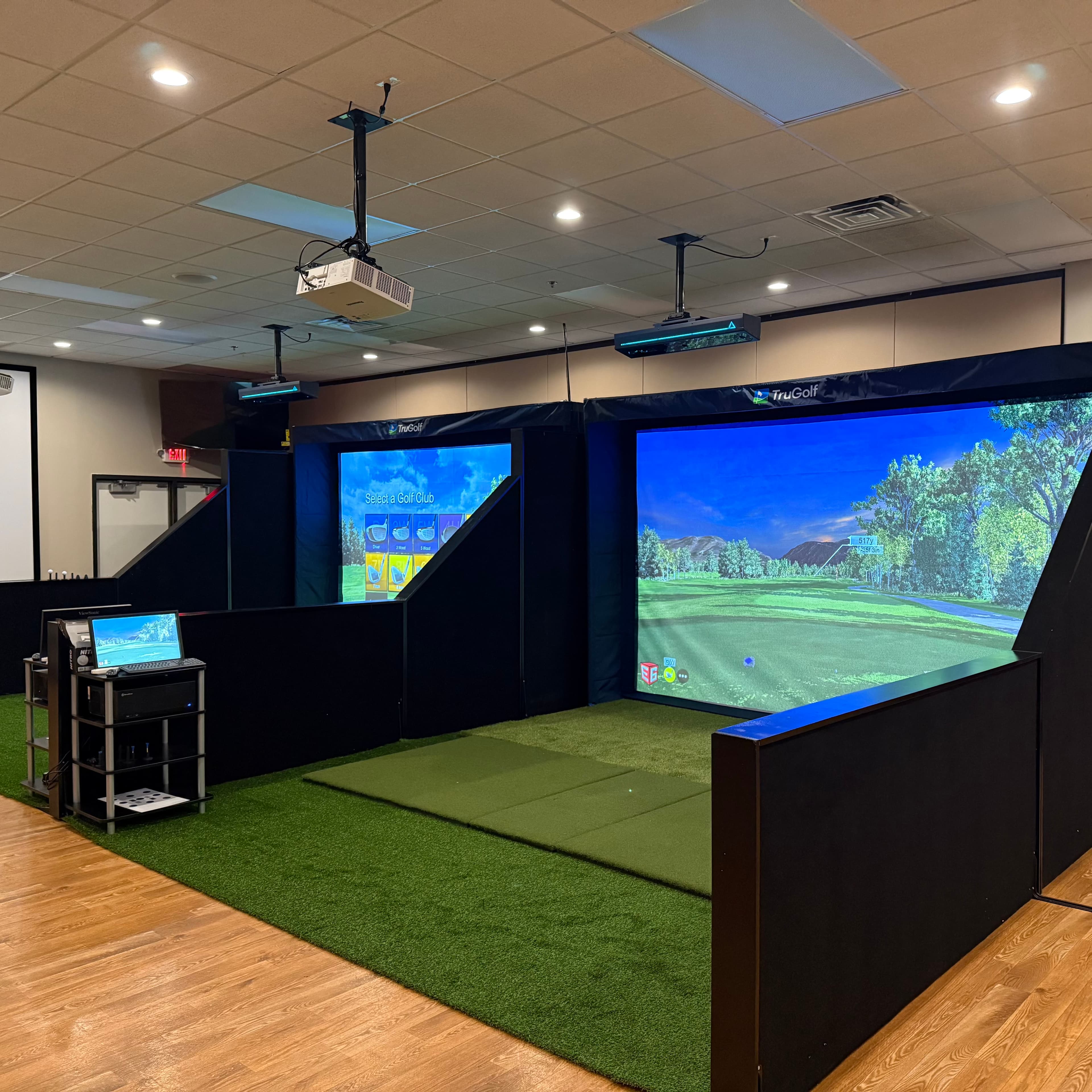 Fremont Indoor Golf - Image 1