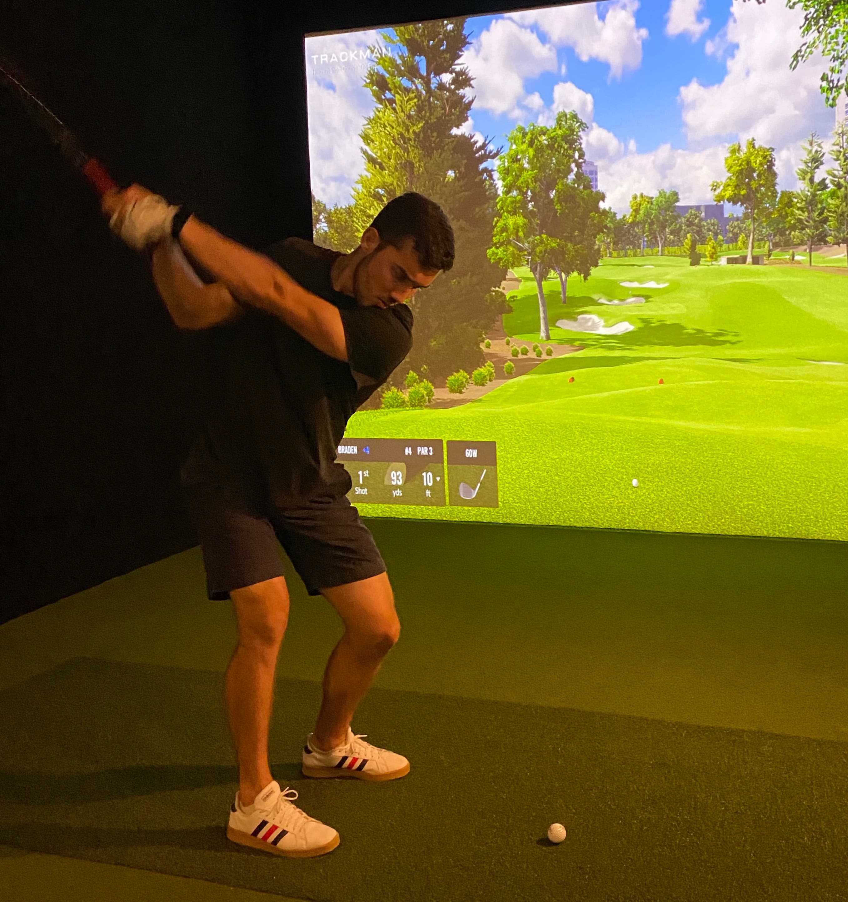 LOZ Golf Lounge - Image 3