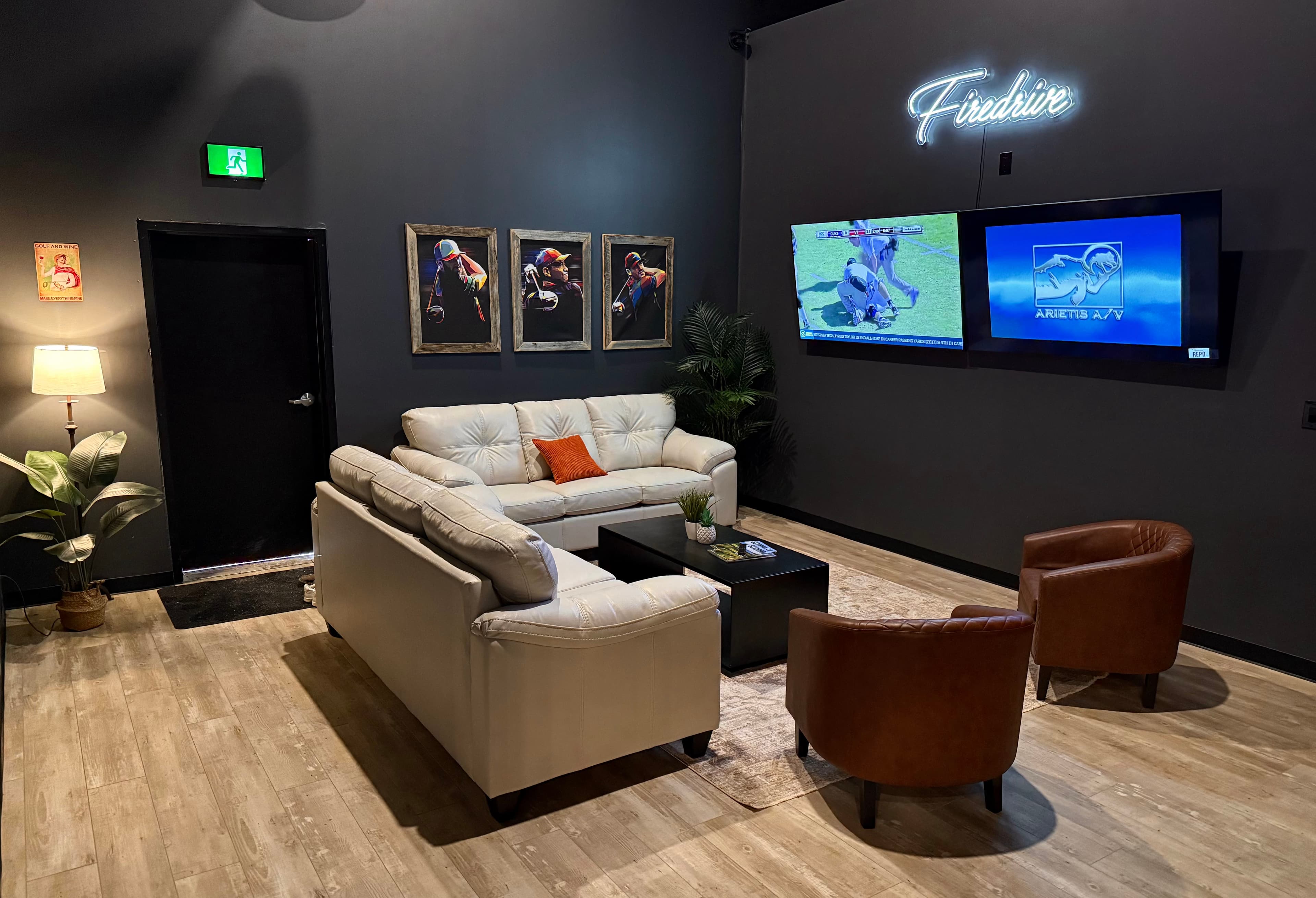 FIREDRIVE Indoor Golf & Lounge - Image 4