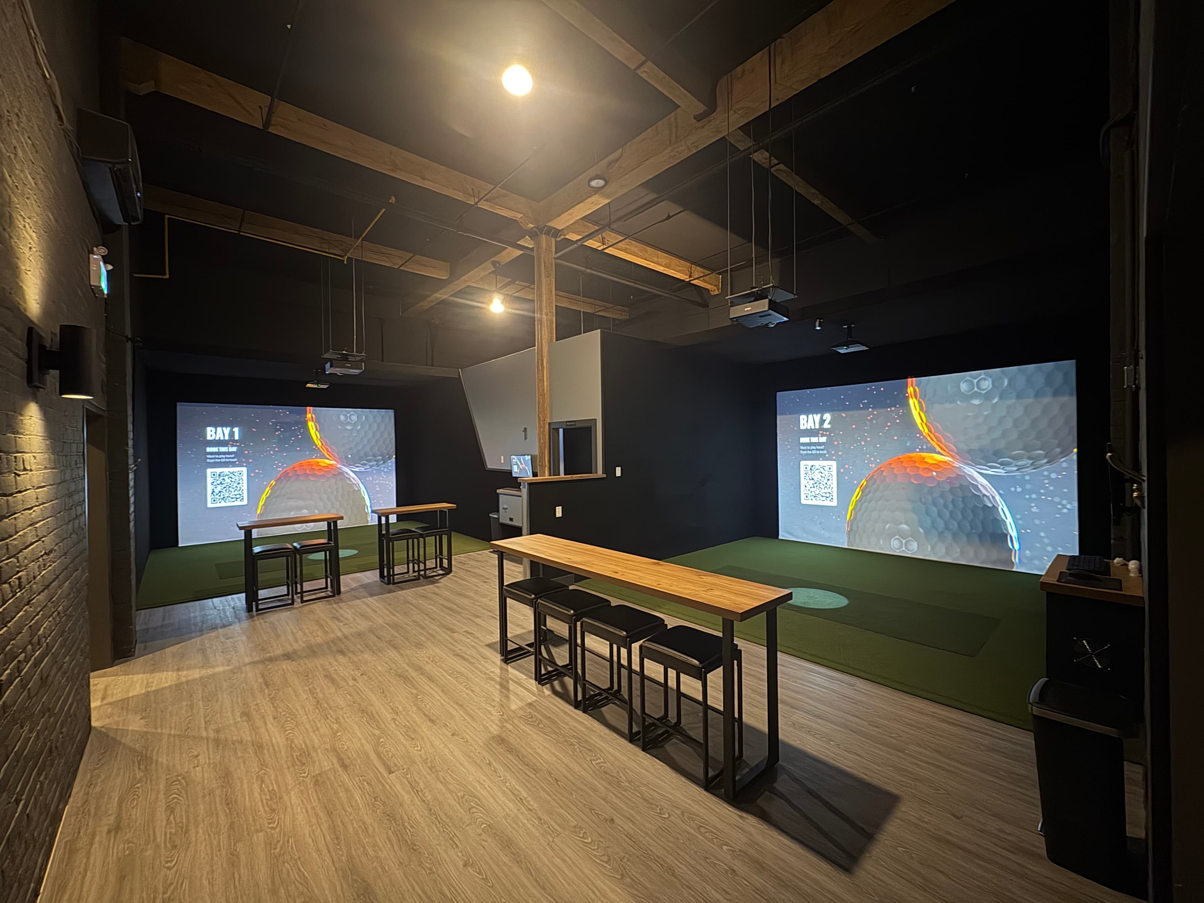 Hamilton Indoor Golf Sims - Image 1