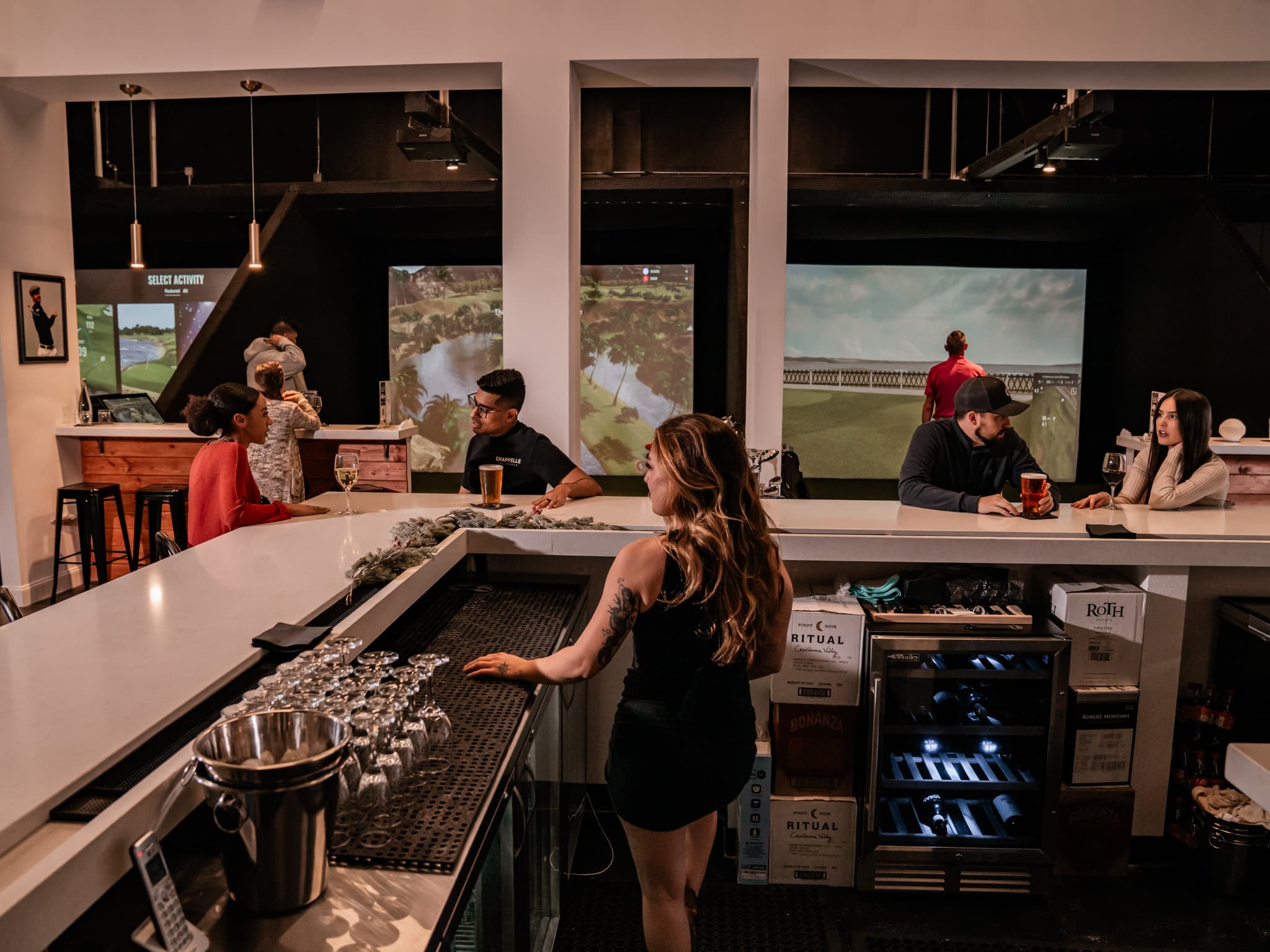 The Greens Indoor Golf & Bar - Image 9