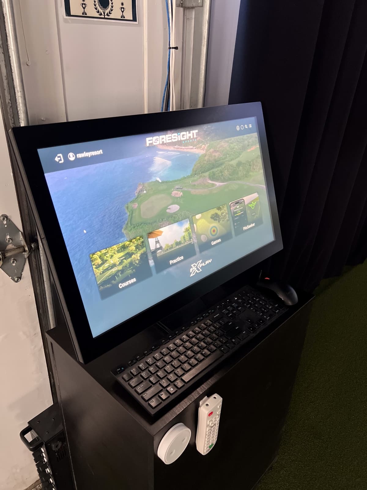 Rawley's Golf Lounge - Image 4