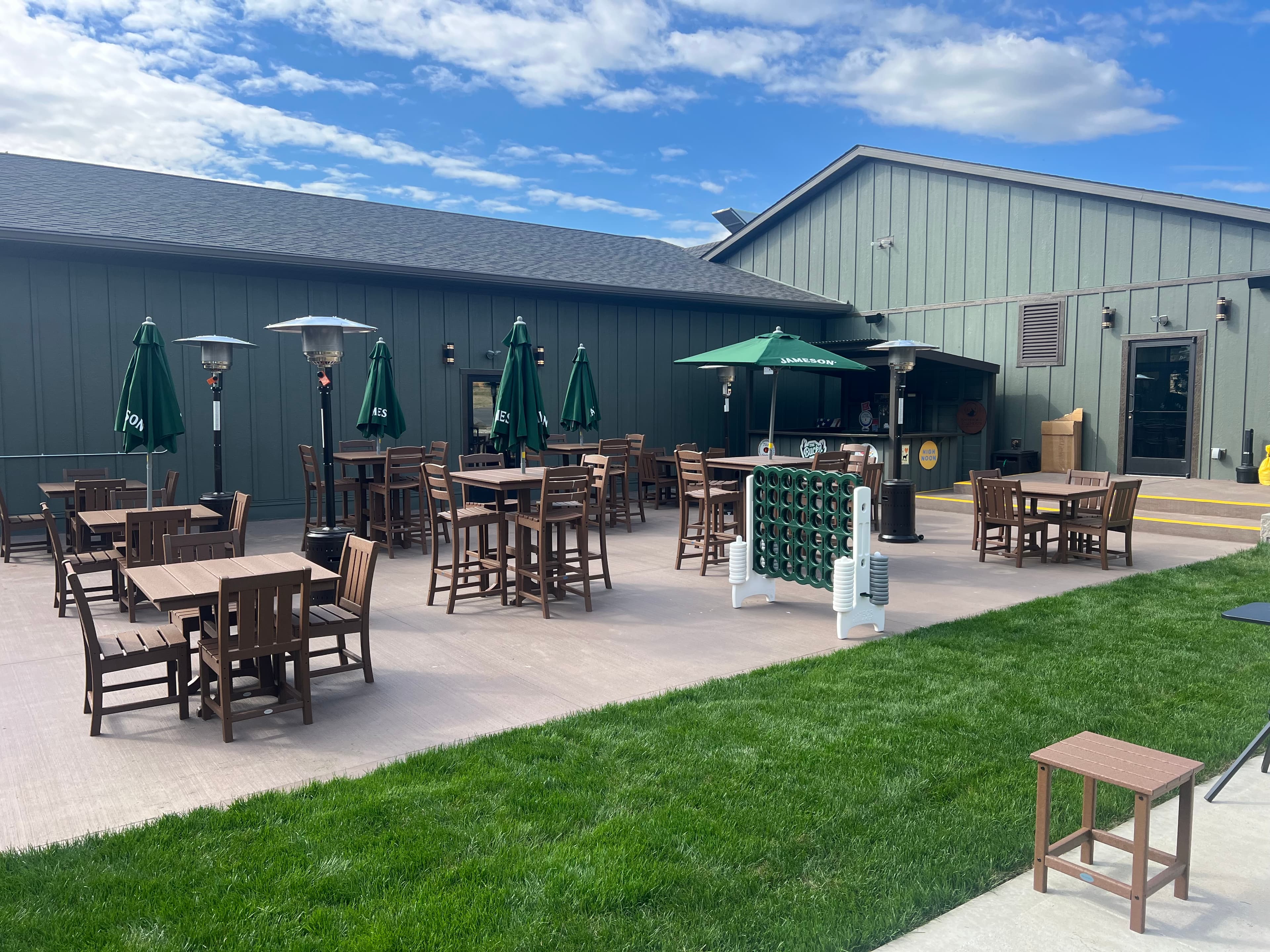 Shooters Tavern & Golf Simulators - Image 5