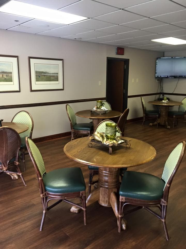 Eagle's Nest Country Club - Image 10