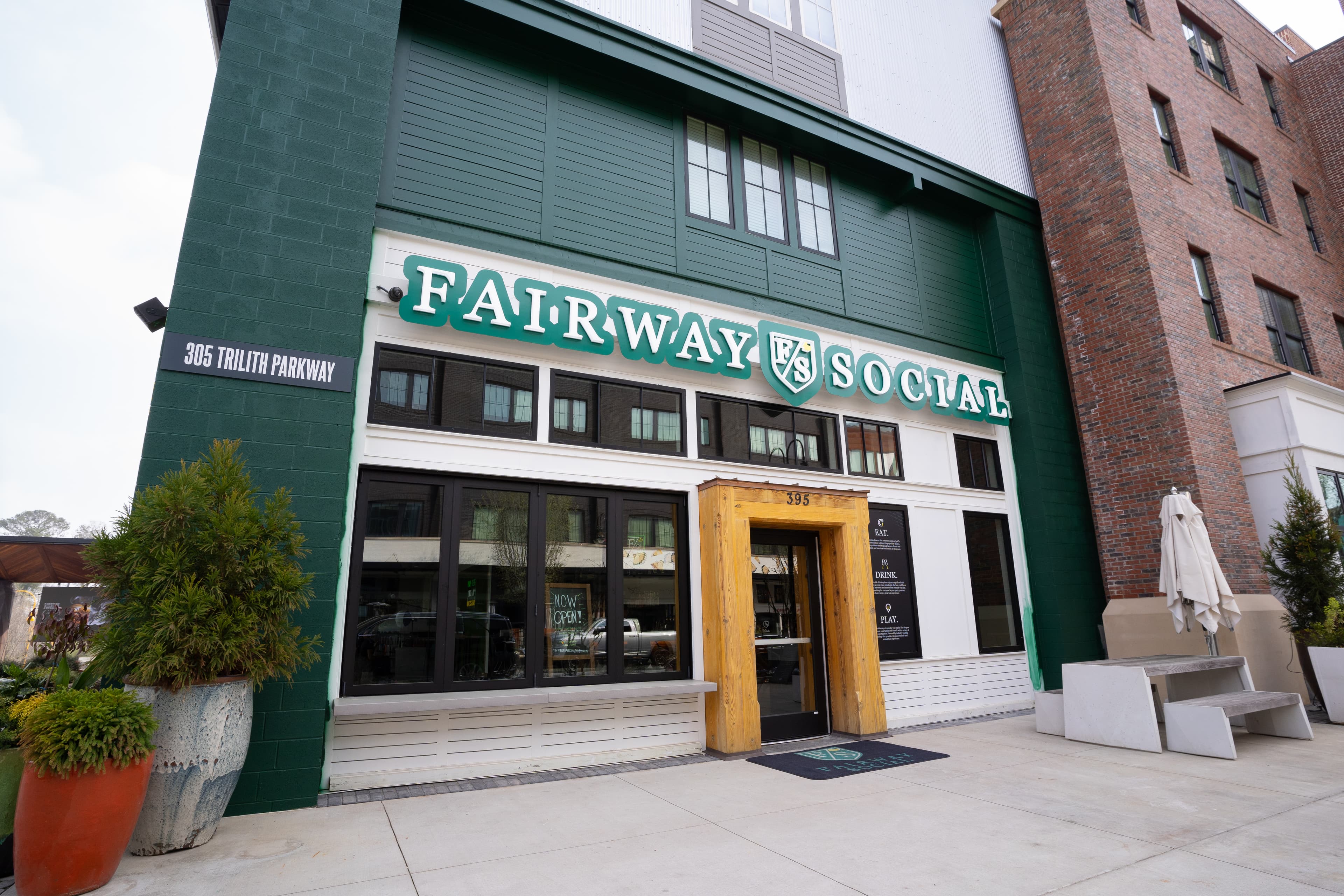Fairway Social Trilith - Image 3