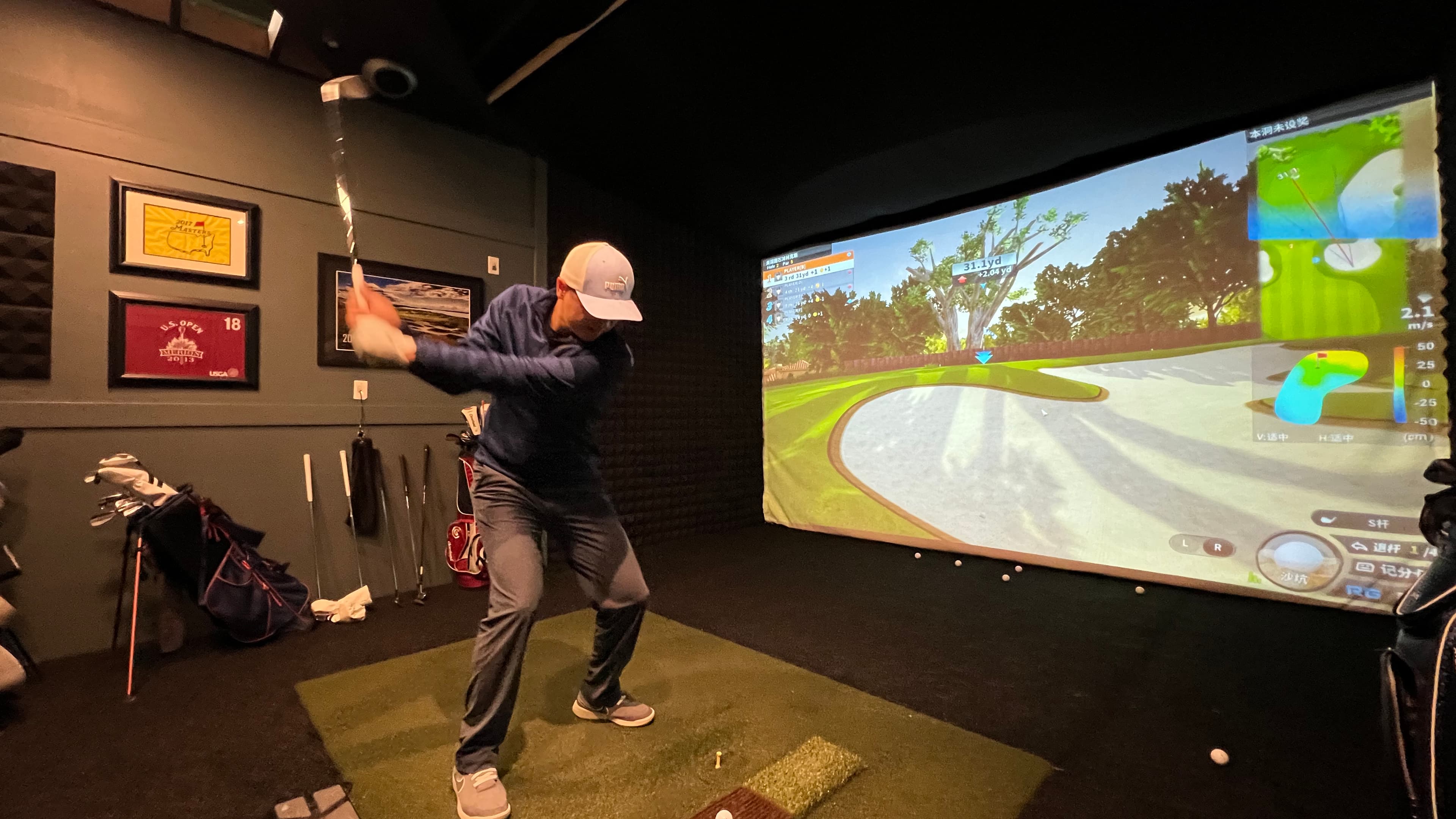 RG Golf Simulator Showroom 如歌高尔夫模拟器北美 - Image 1