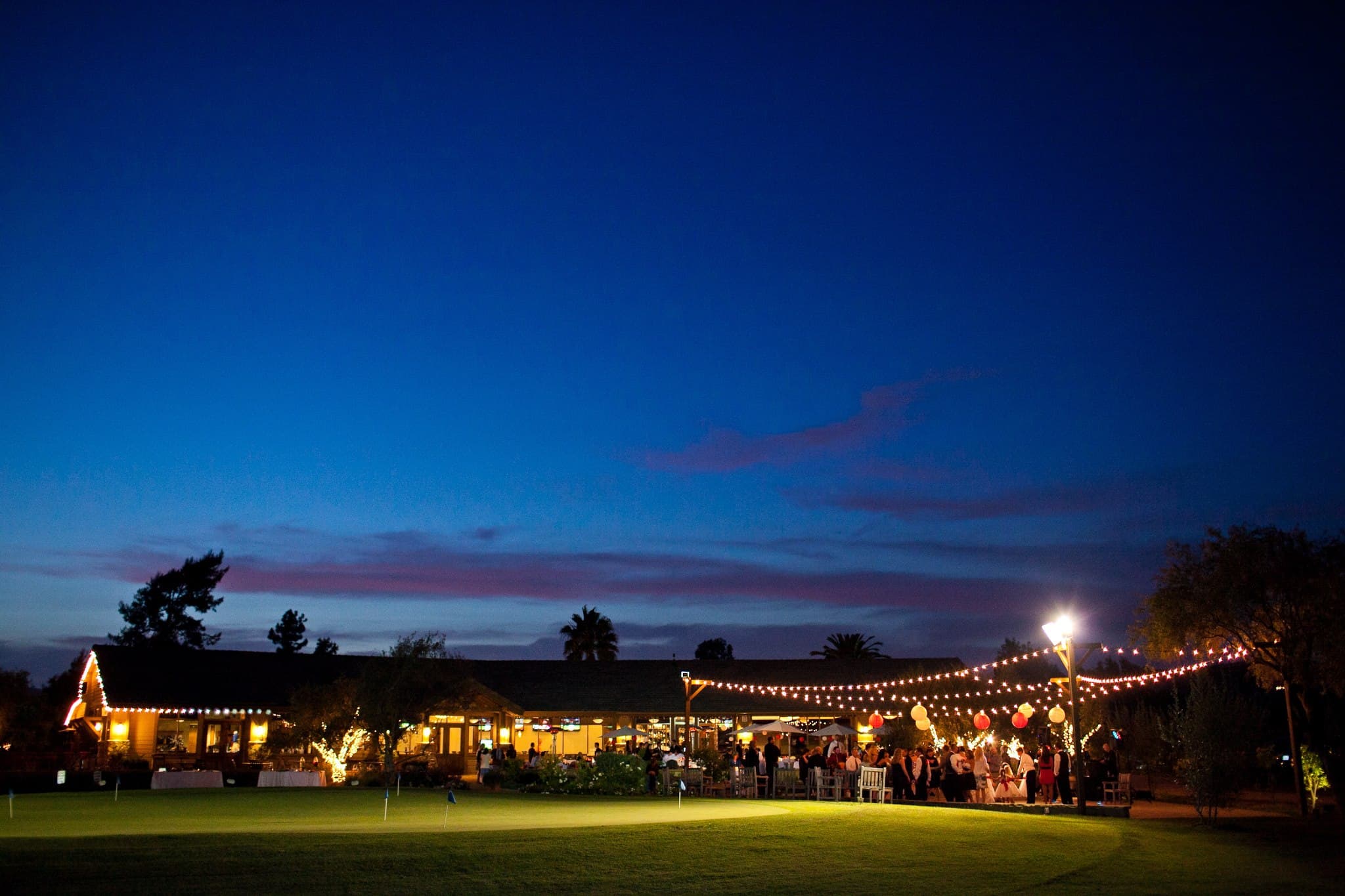 SJH Sports Bar & Grill - Image 3