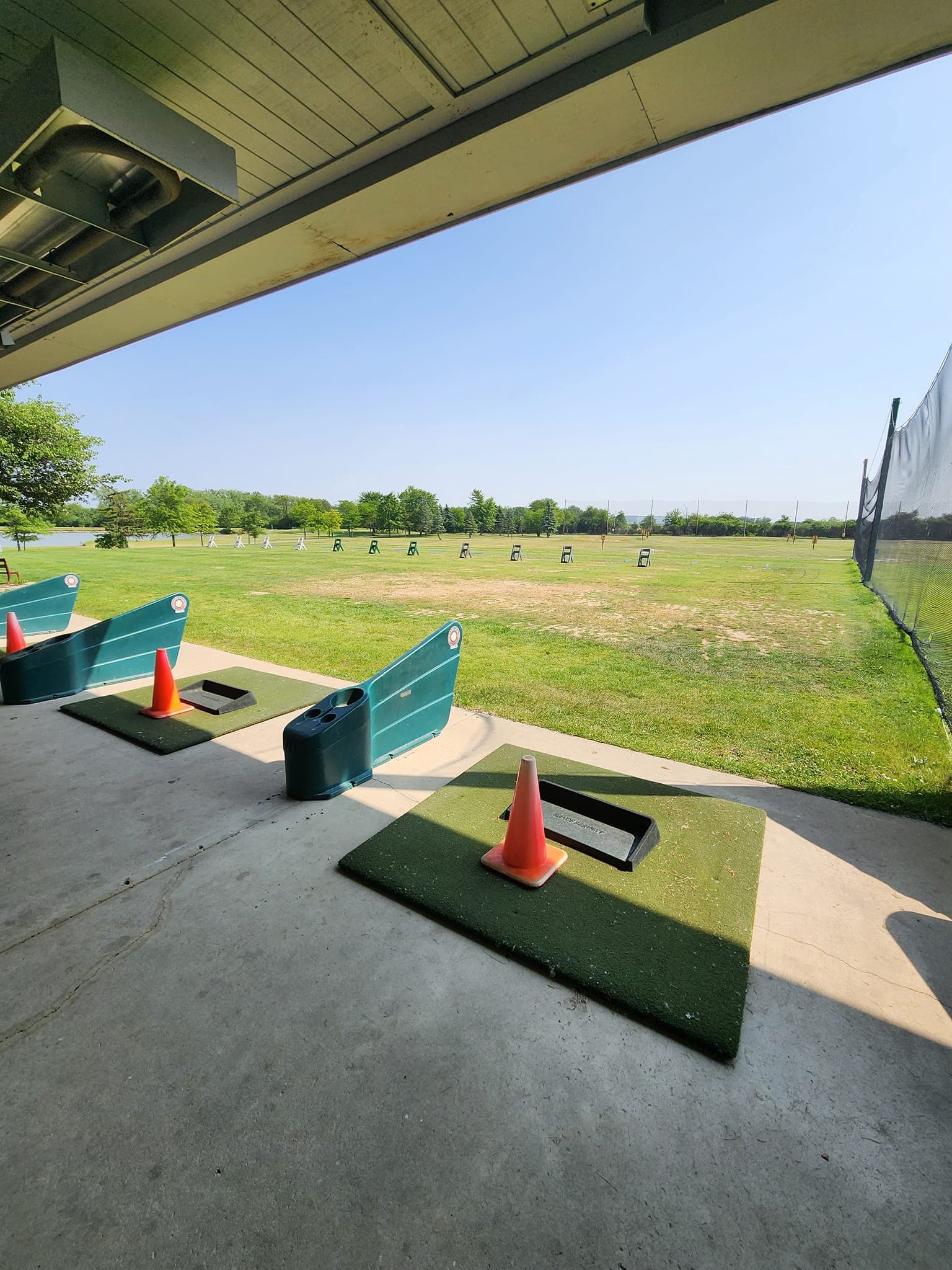 Odyssey SweetSpot Sports Bar and Driving Range - Image 4