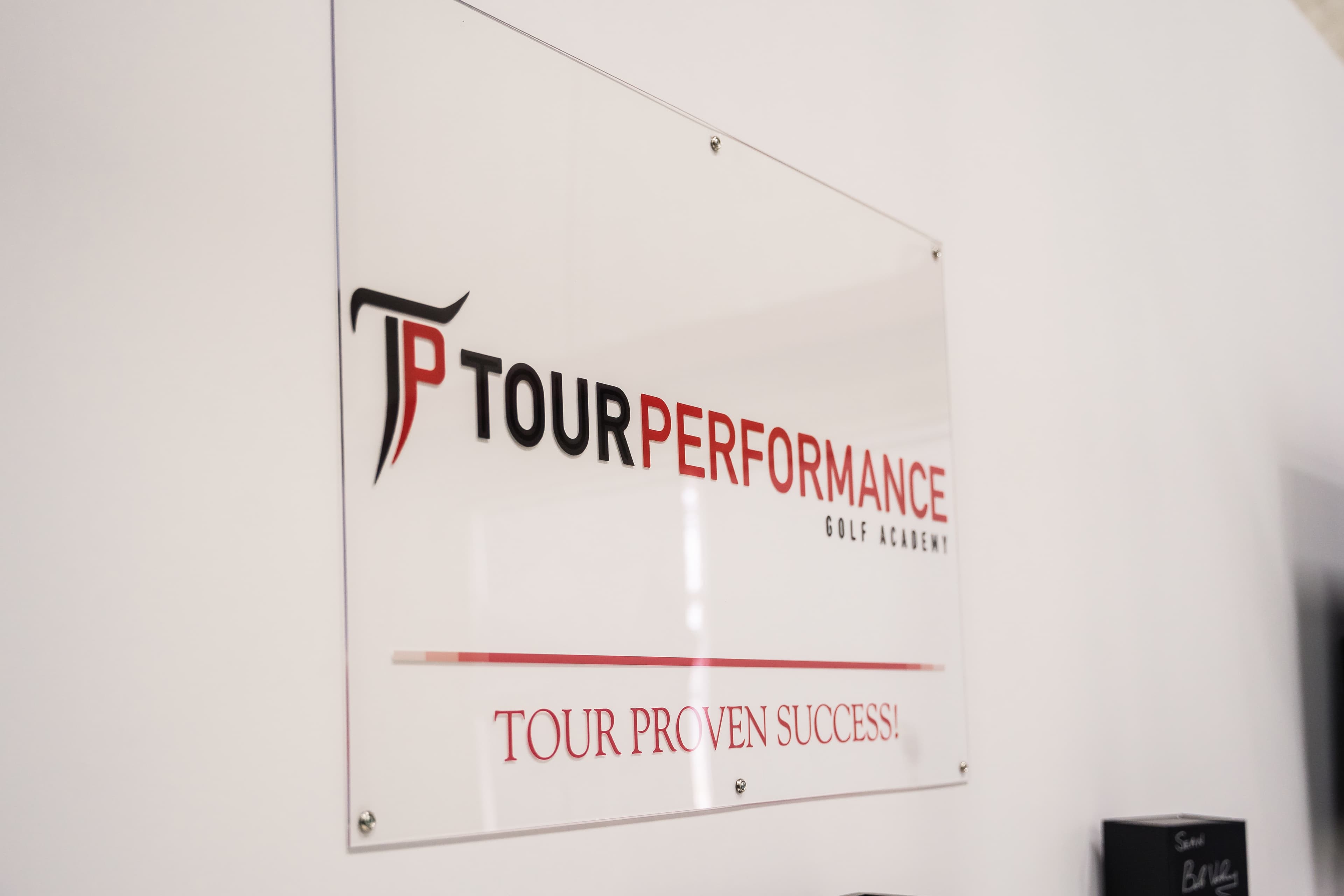 TOUR Performance Golf Center - Image 4