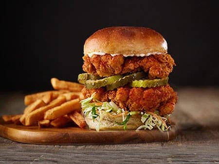 Kelseys Original Roadhouse - Image 10