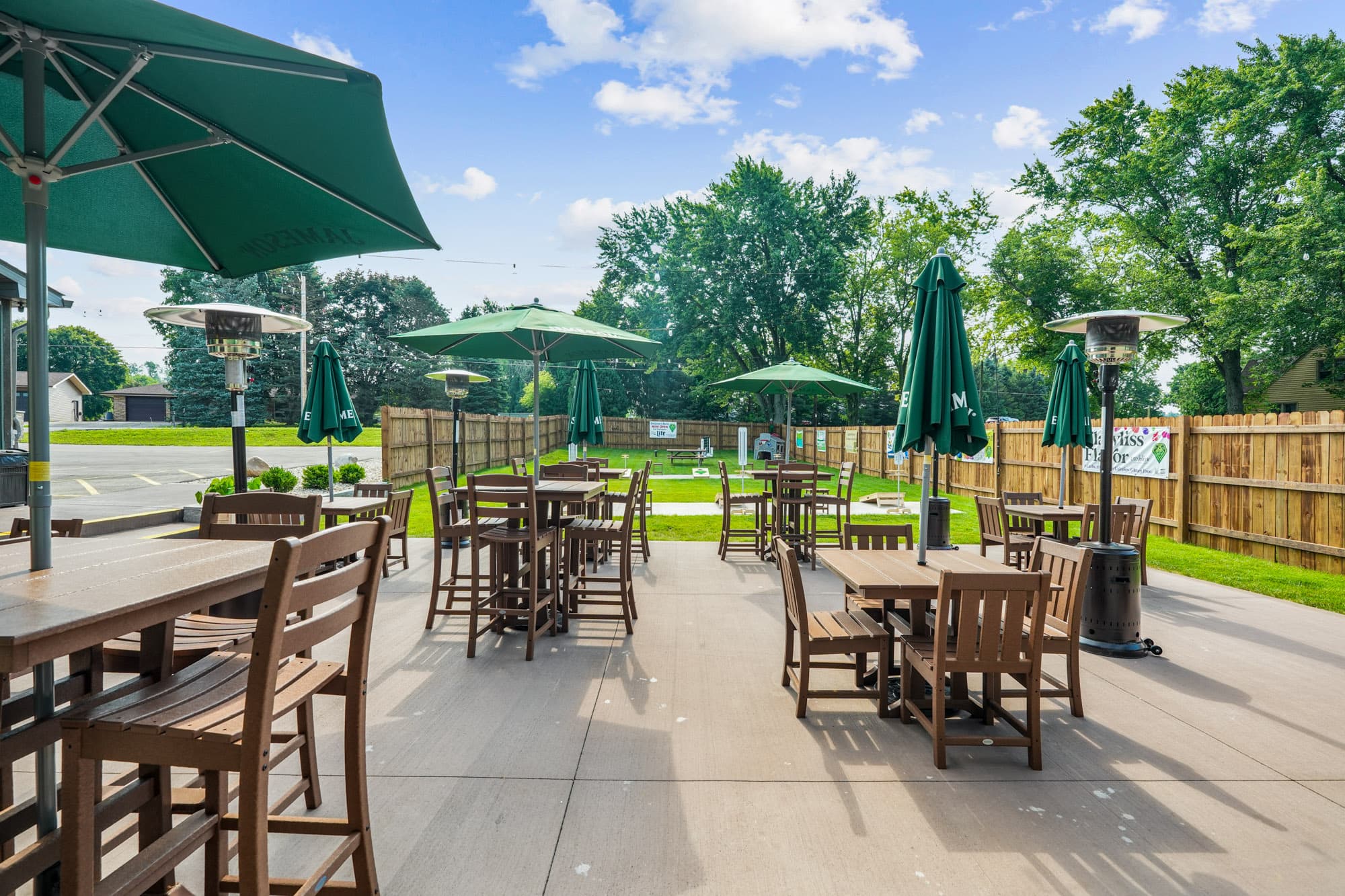 Shooters Tavern & Golf Simulators - Image 1