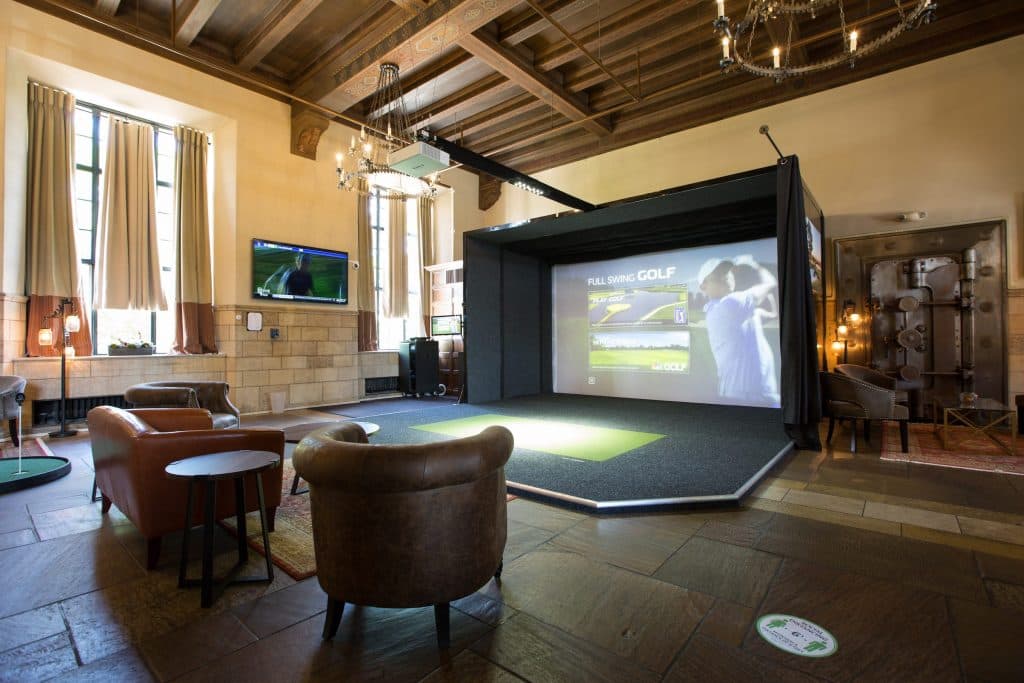 ProXimity Golf Lounge - Image 1