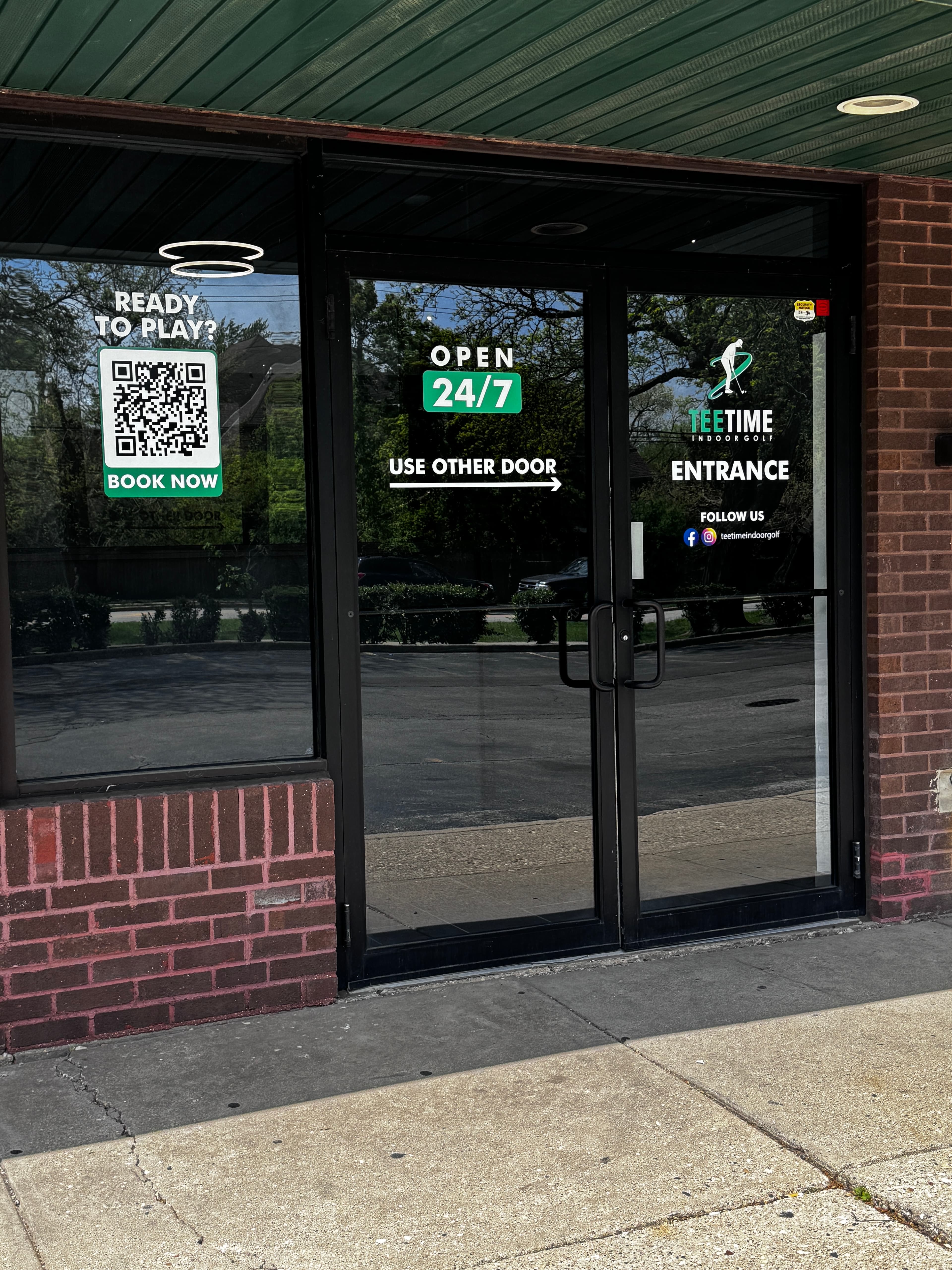 TeeTime Indoor Golf - Glenview - Image 4