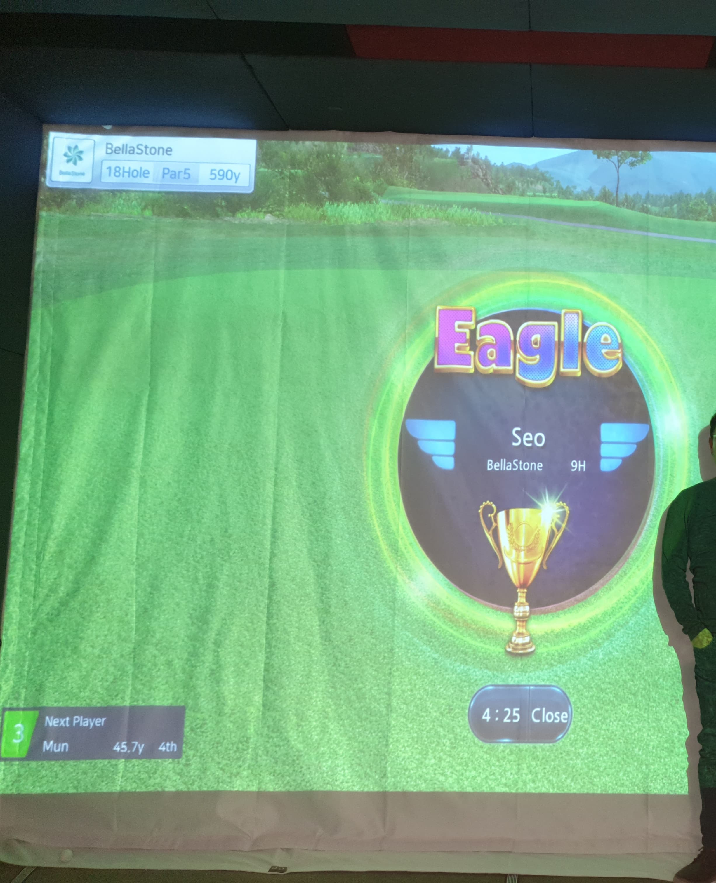 K INDOOR GOLF - Image 4