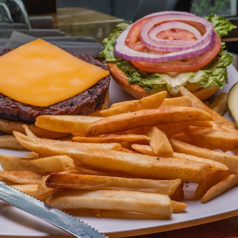 Apollo's Bistro - Image 5