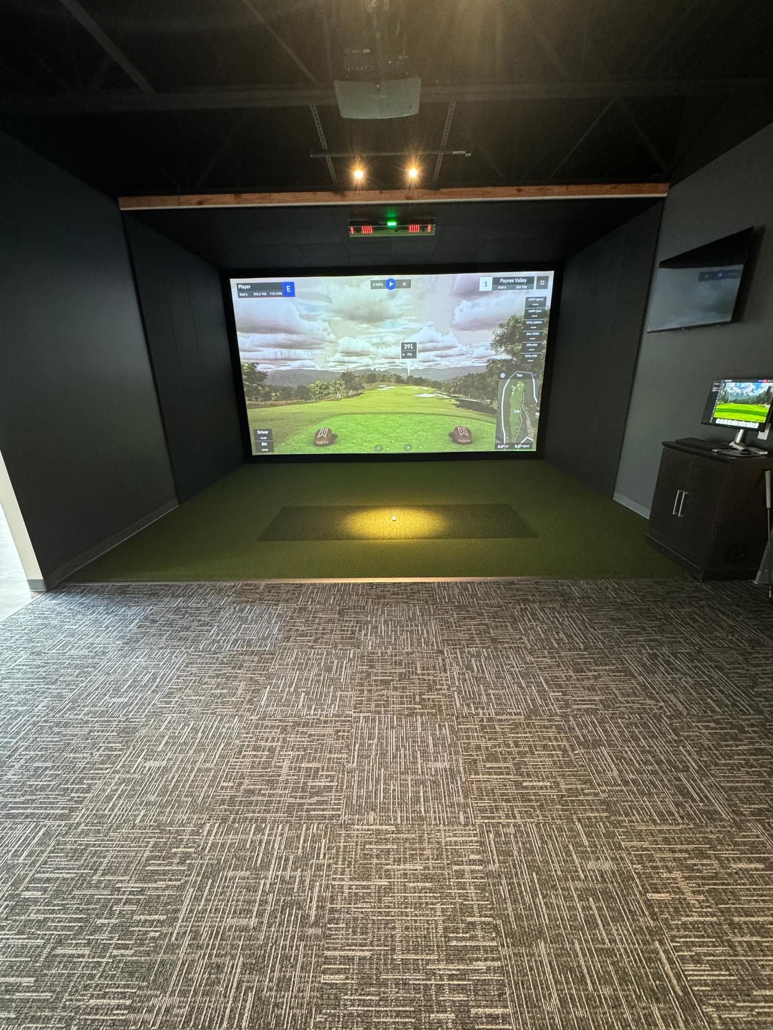 The Clubhouse — Owatonna Indoor Golf - Image 1
